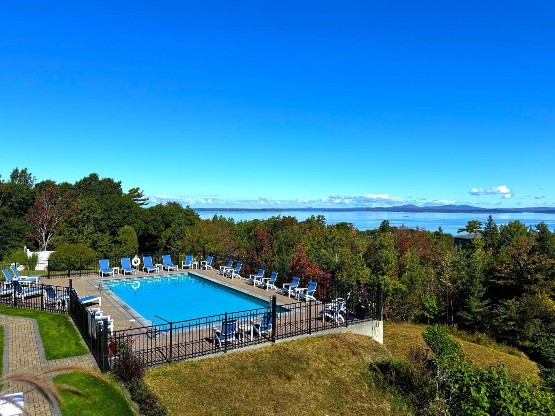 Atlantic Eyrie Lodge photo 2