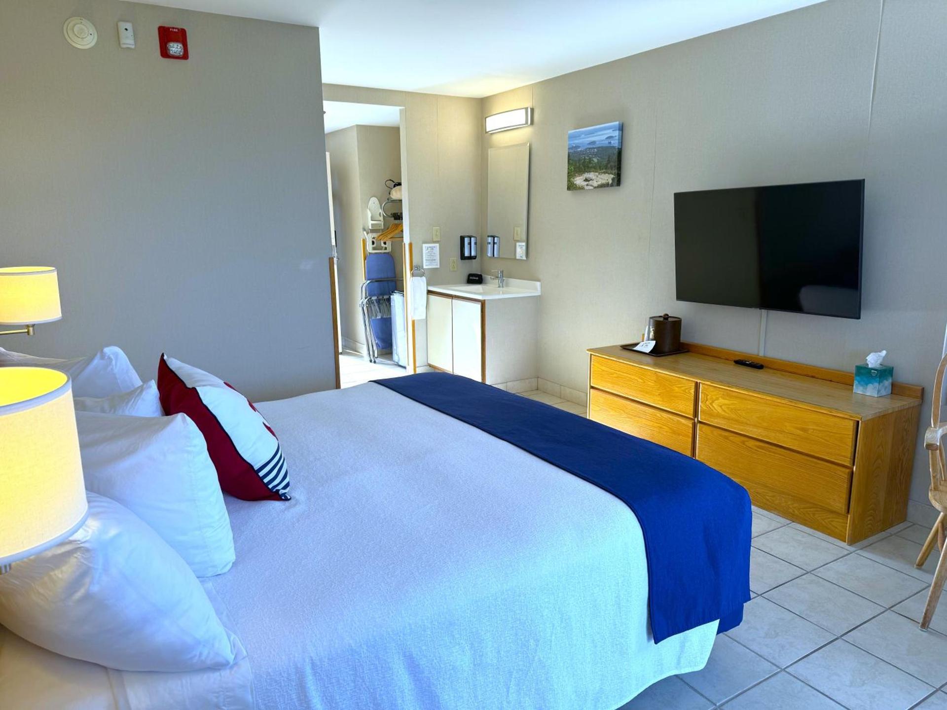 Atlantic Eyrie Lodge photo 55