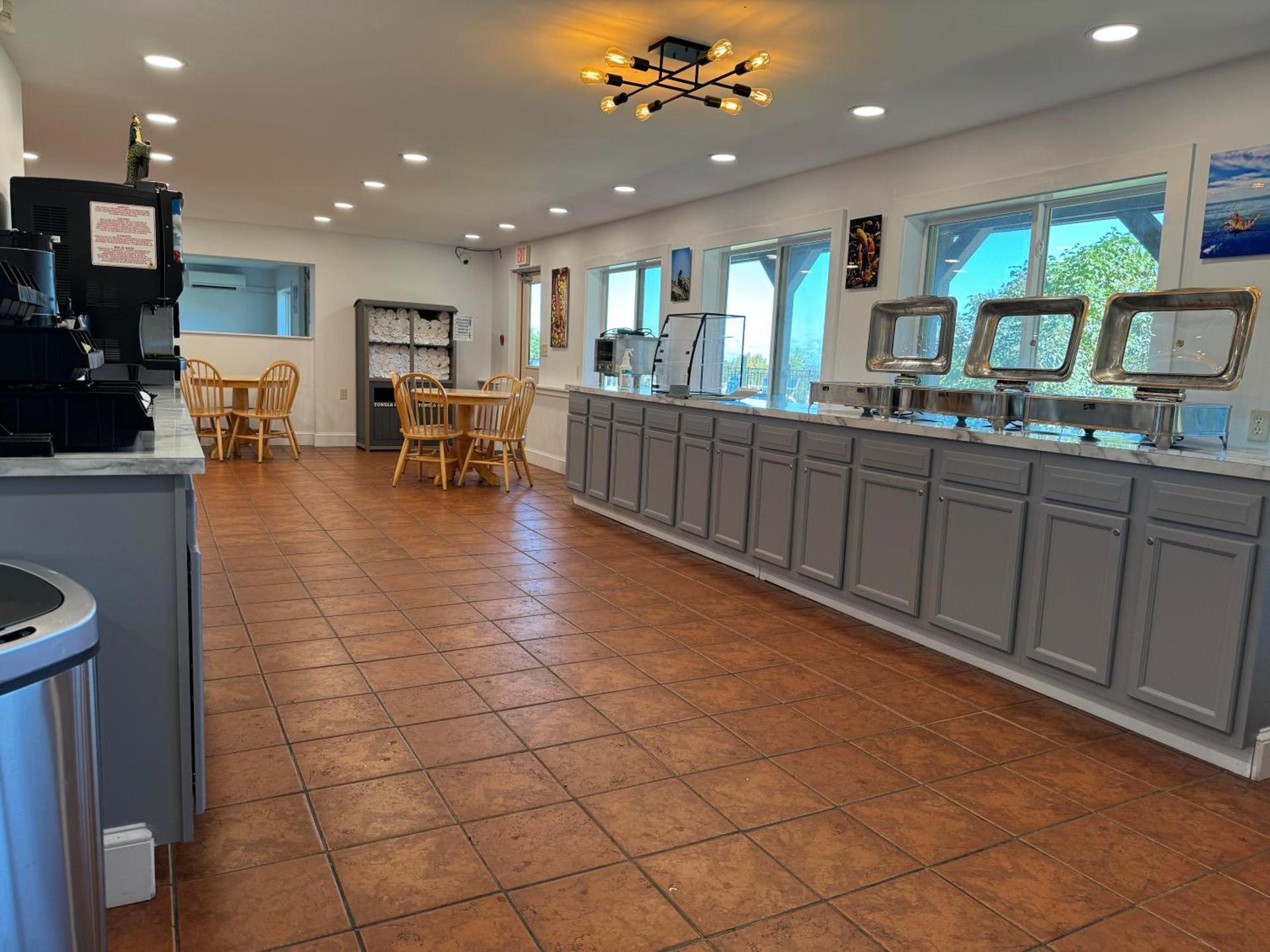 Atlantic Eyrie Lodge photo 61