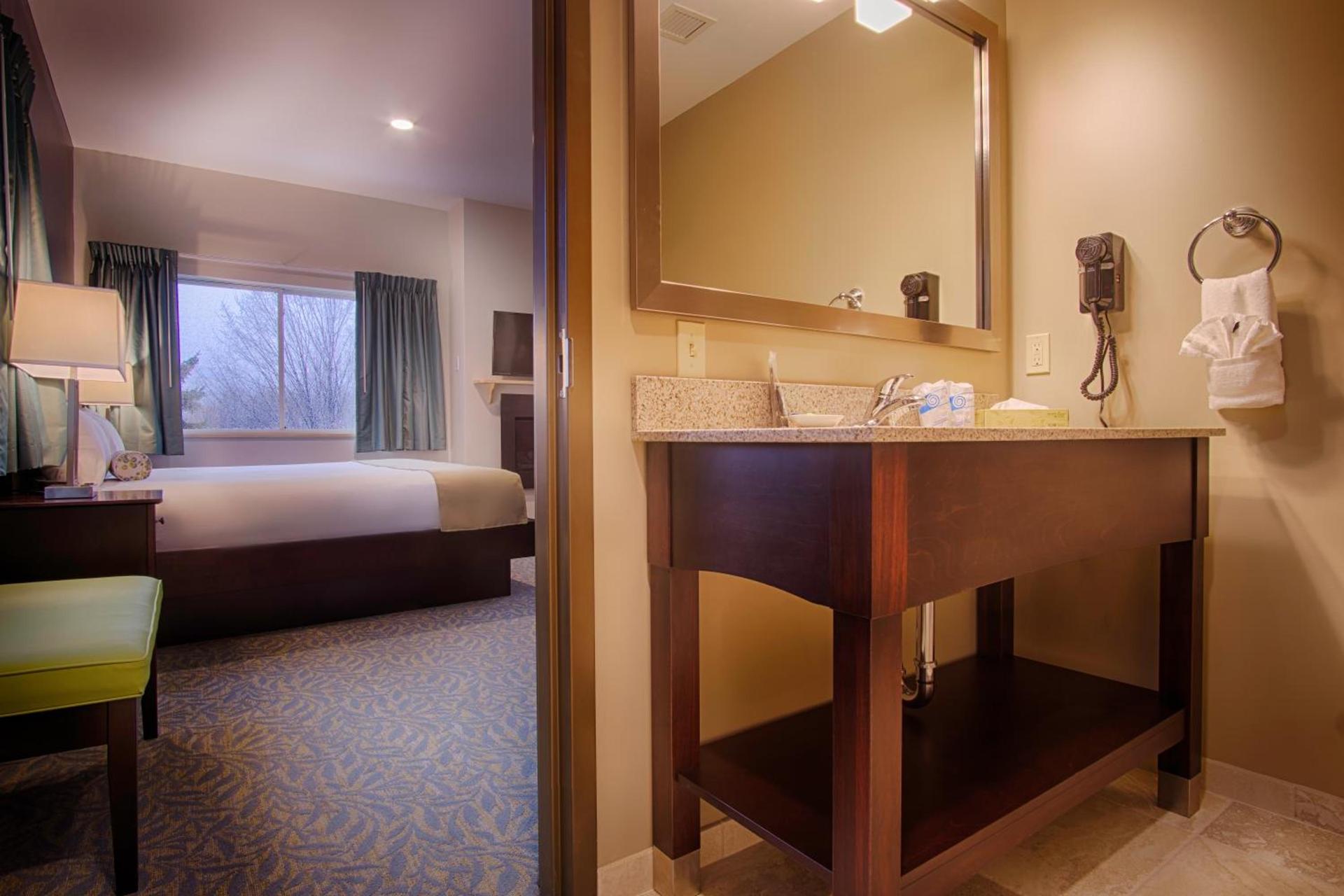 Sun & Ski Inn and Suites photo 44