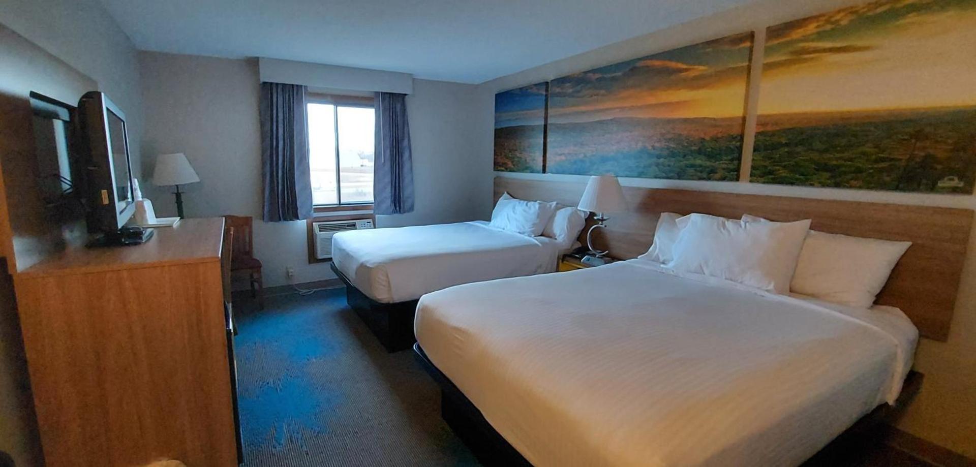 Days Inn by Wyndham Willmar photo 45
