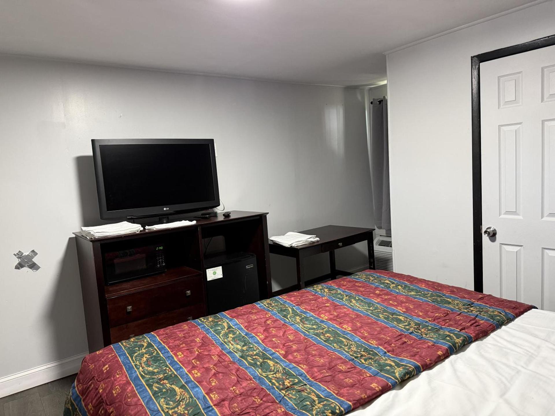 Budget Inn photo 5