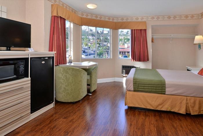 Americas Best Value Inn San Clemente Beach photo 19