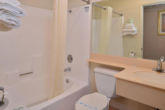 Americas Best Value Inn San Clemente Beach photo 23
