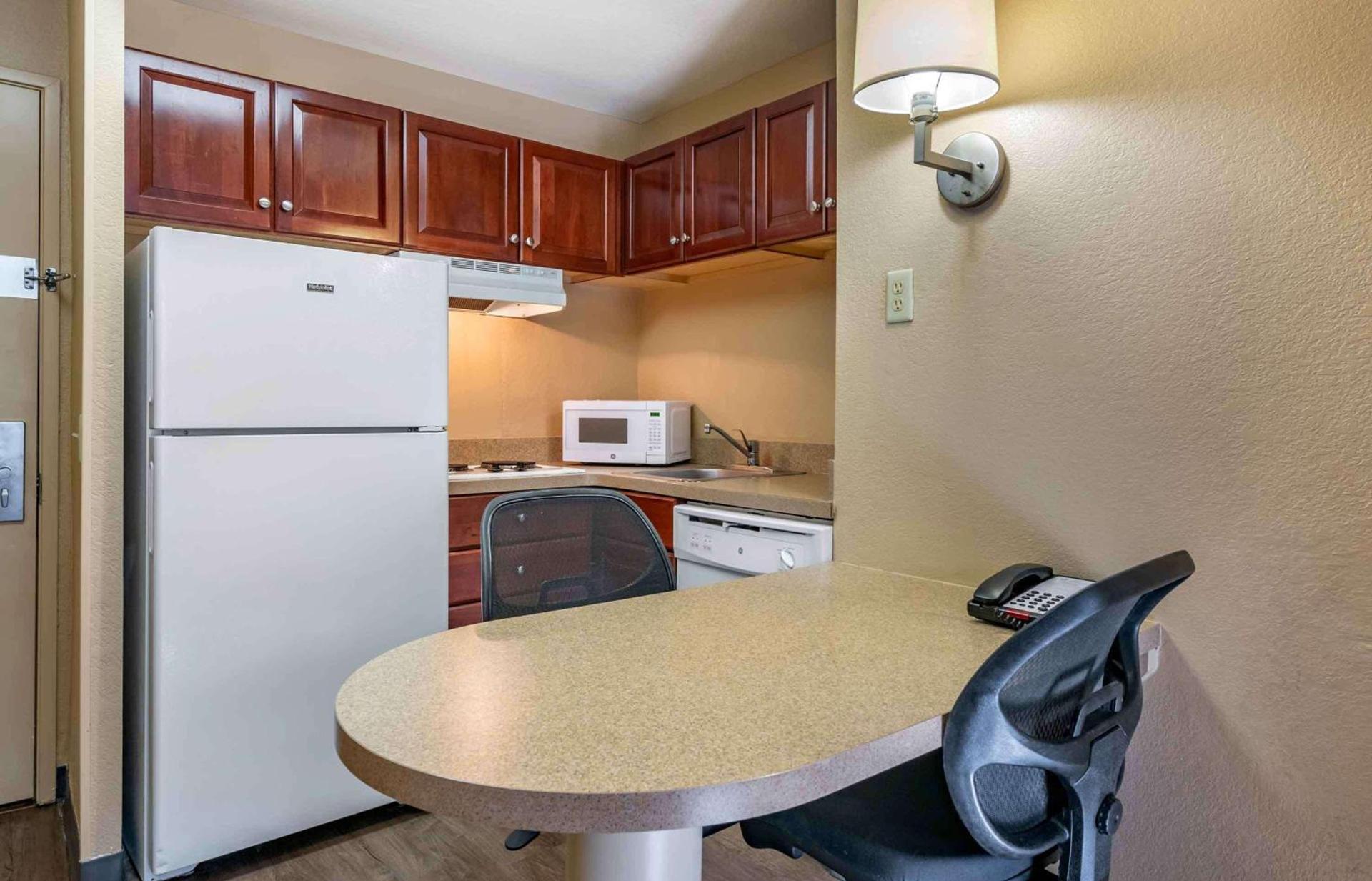 Extended Stay America Suites - Dallas - Plano photo 28