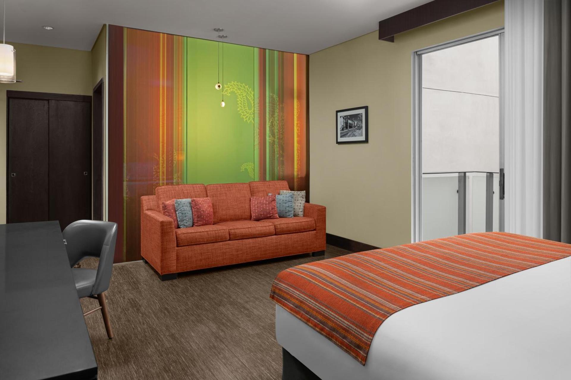 SIRTAJ – Beverly Hills photo 46