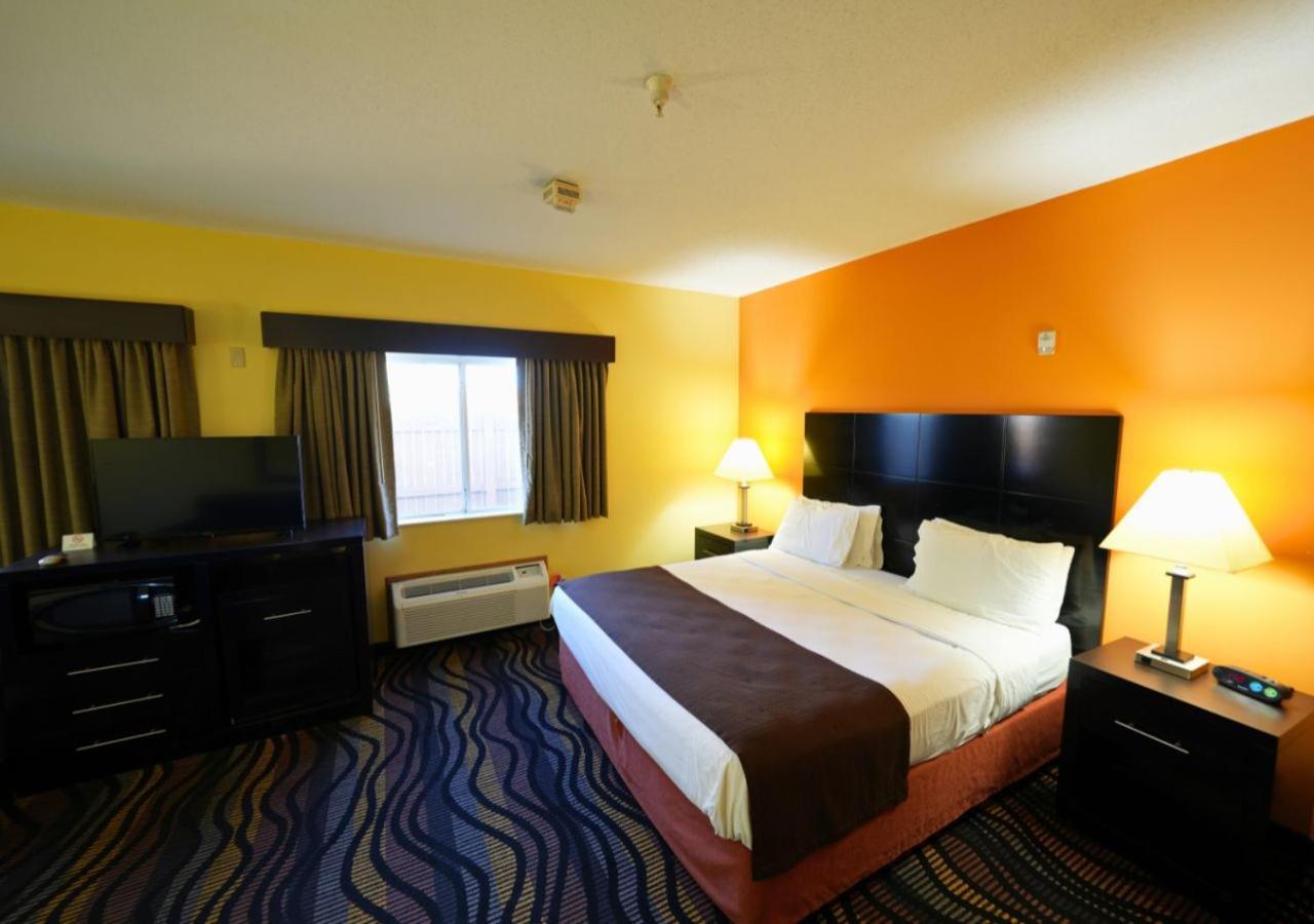 Rock Island Inn & Suites Streator , IL photo 27