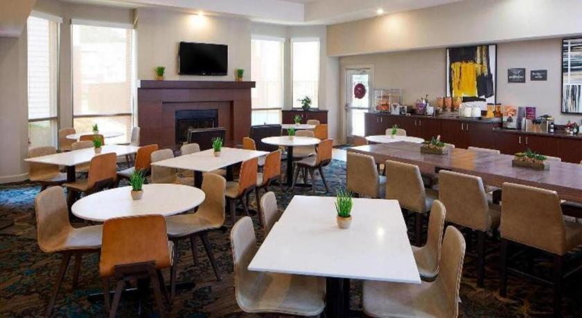 Residence Inn Atlanta Airport North/Virginia Avenue photo 5
