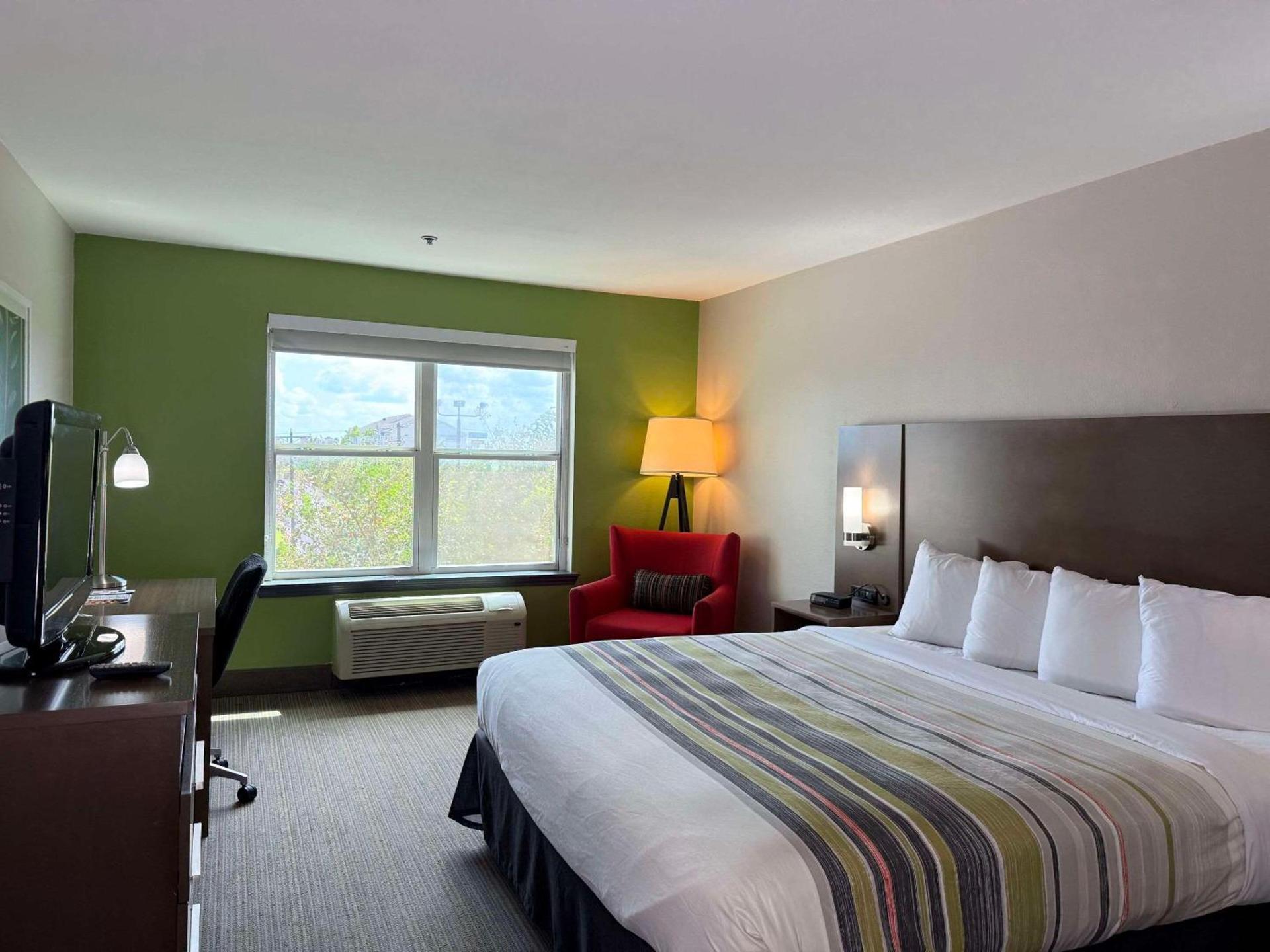 Country Inn & Suites by Radisson, Harlingen, TX photo 71