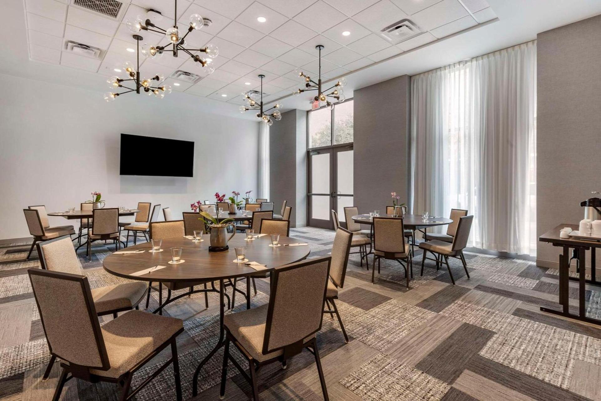 Cambria Hotel Savannah Downtown Historic District photo 23