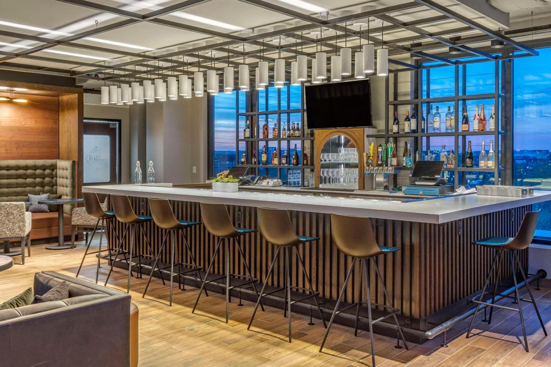 Cambria Hotel Washington DC Navy Yard Riverfront photo 10