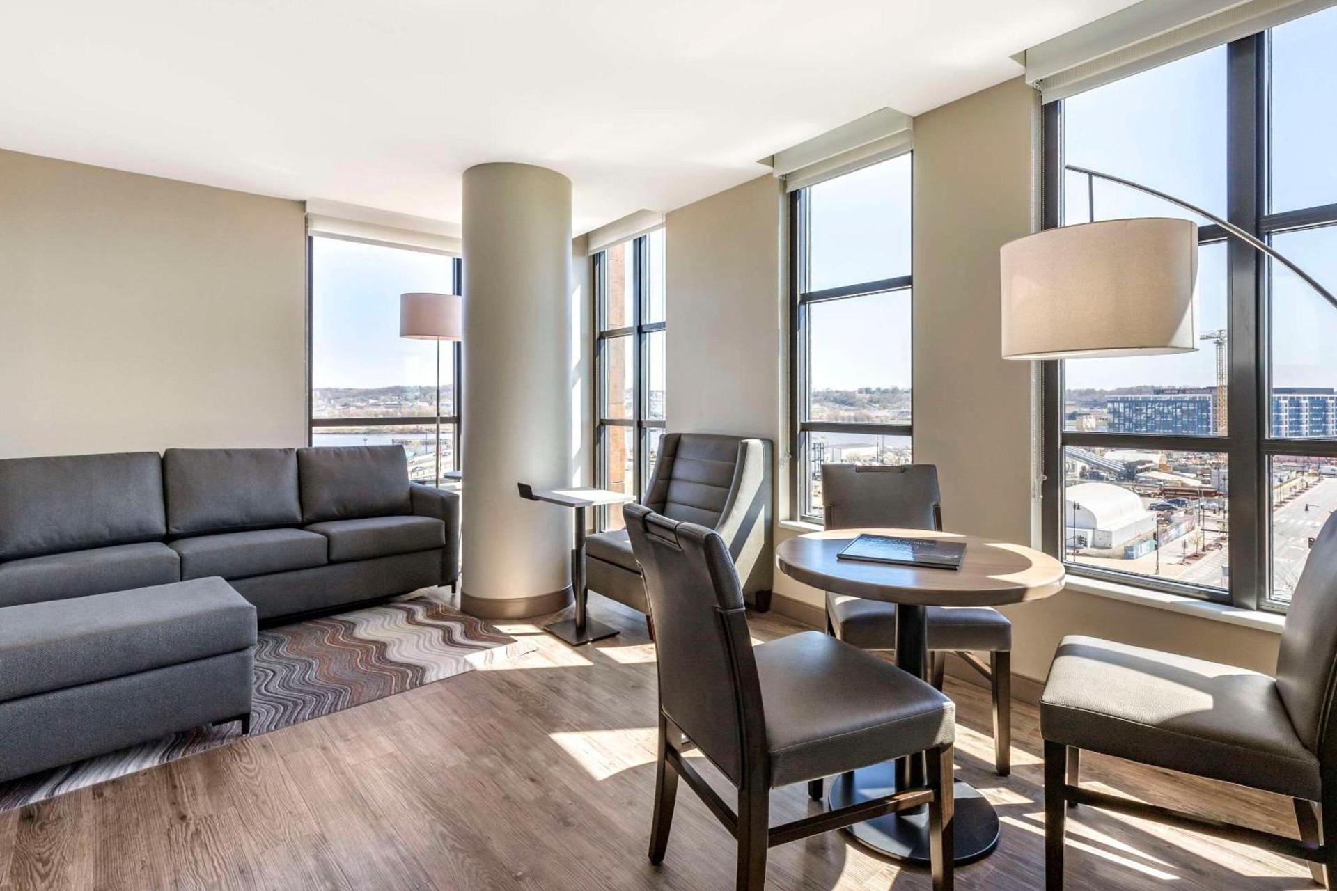 Cambria Hotel Washington DC Navy Yard Riverfront photo 17