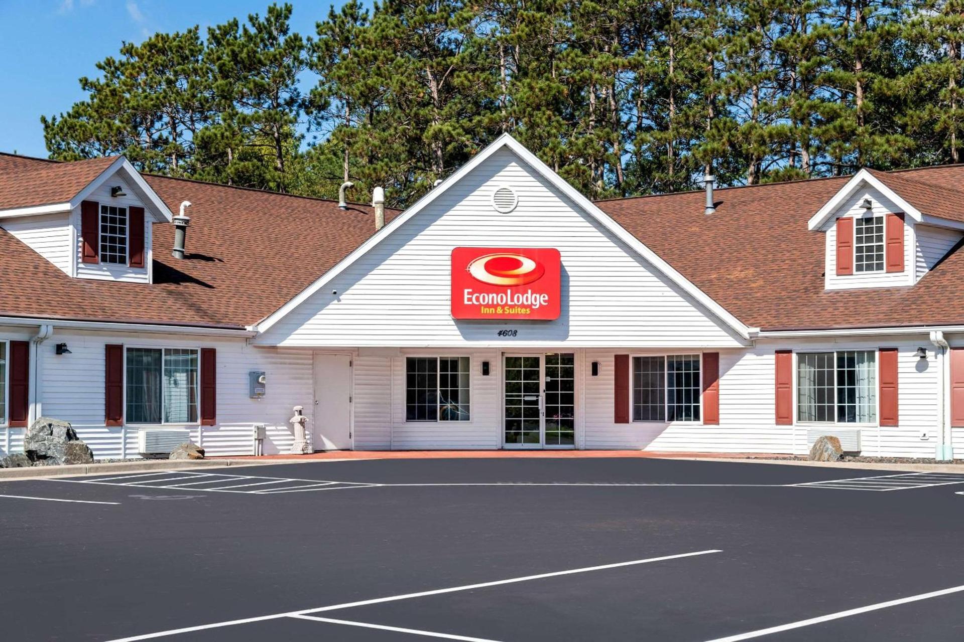 Econo Lodge Inn & Suites Eau Claire South — hotel in Eau Claire