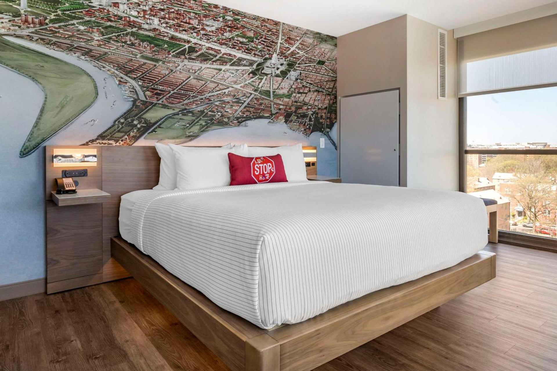 Cambria Hotel Washington DC Navy Yard Riverfront photo 14
