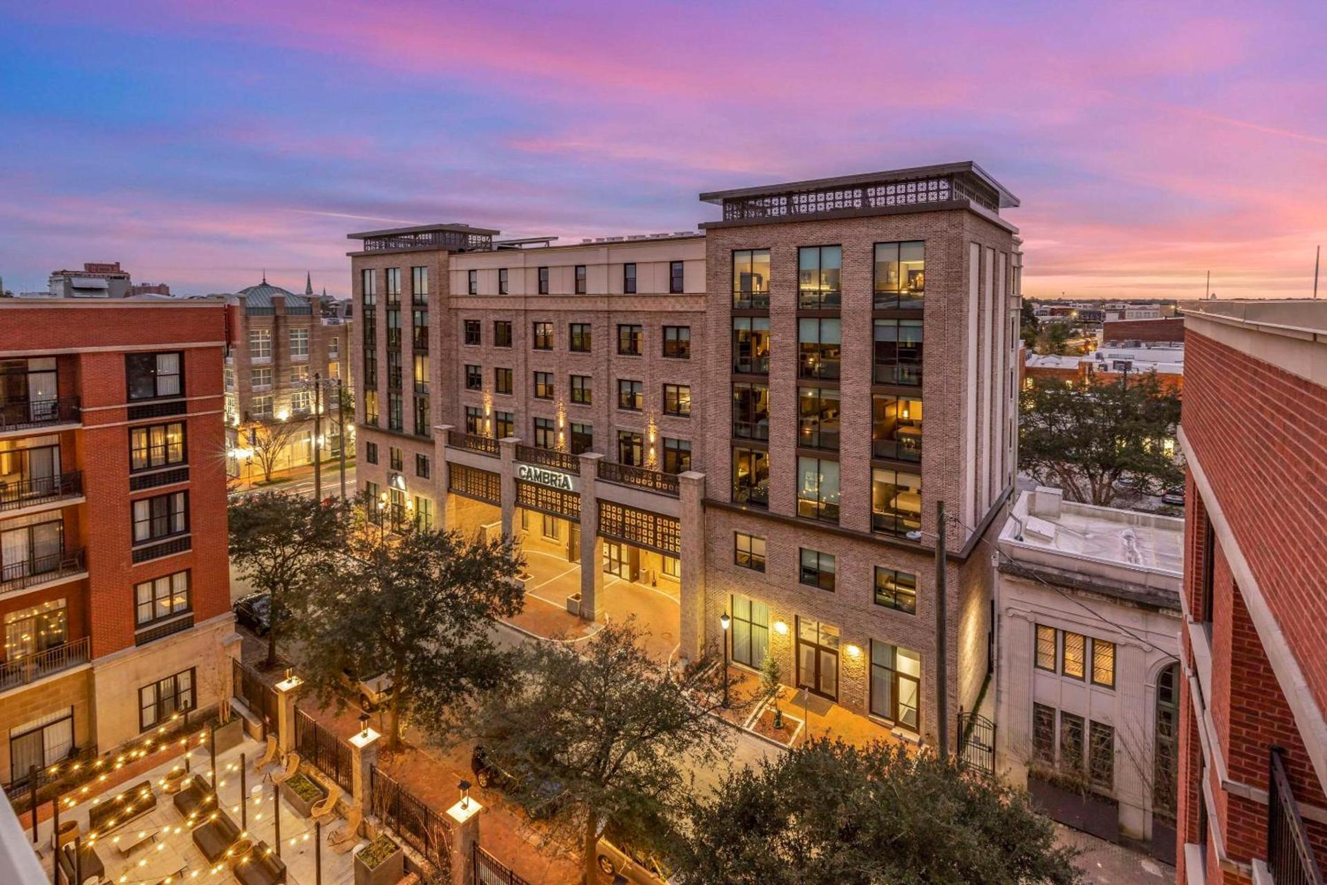 Cambria Hotel Savannah Downtown Historic District — hotel in Savannah