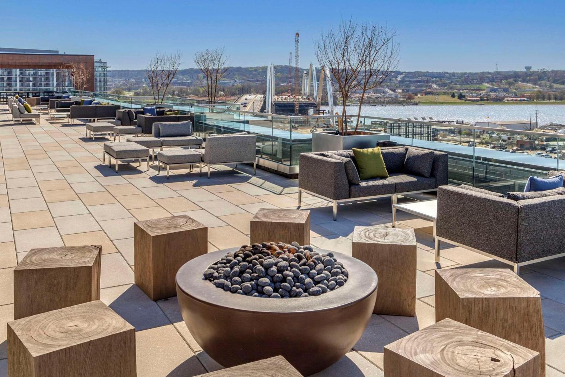 Cambria Hotel Washington DC Navy Yard Riverfront photo 30