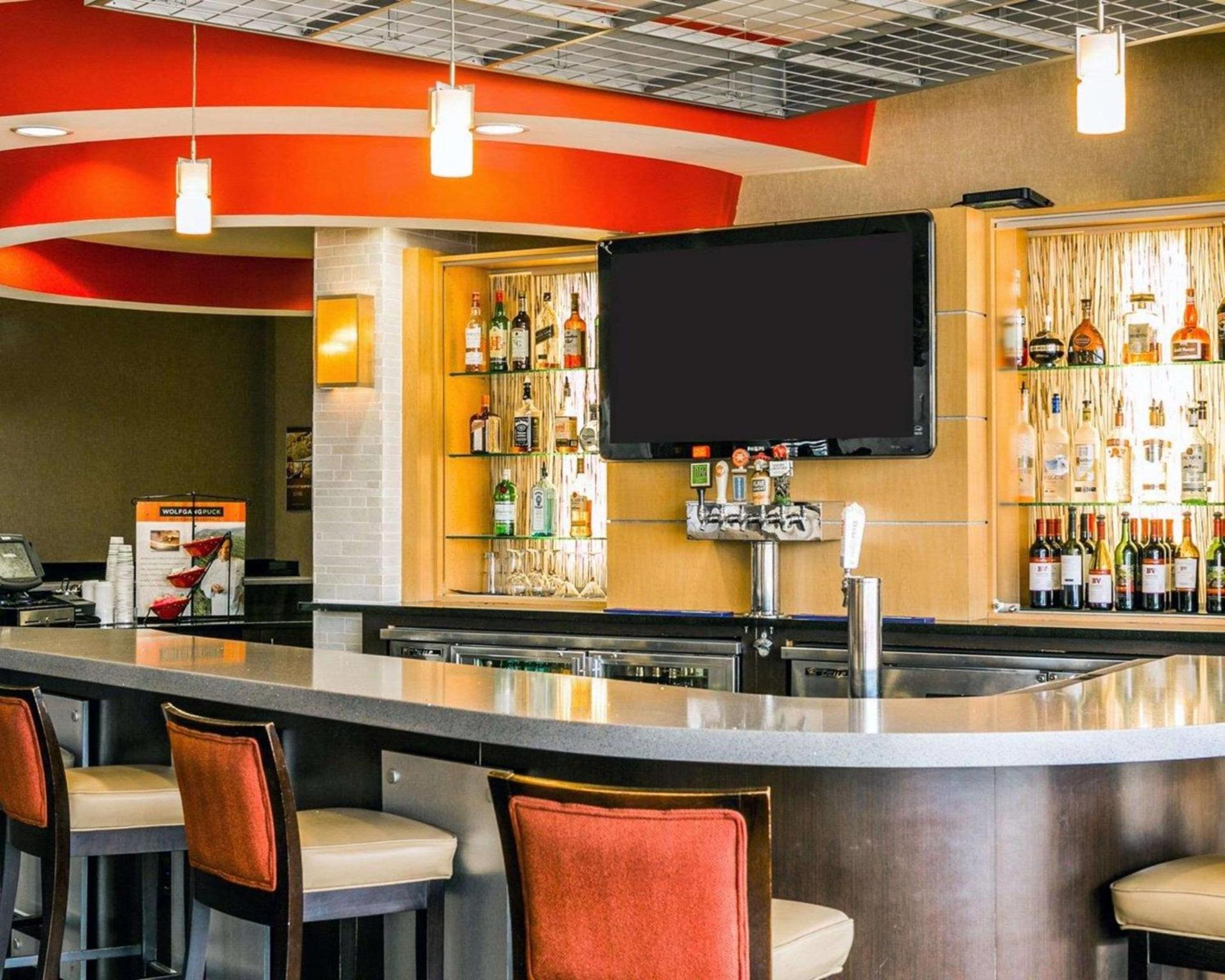 Cambria Hotel Denver International Airport photo 43