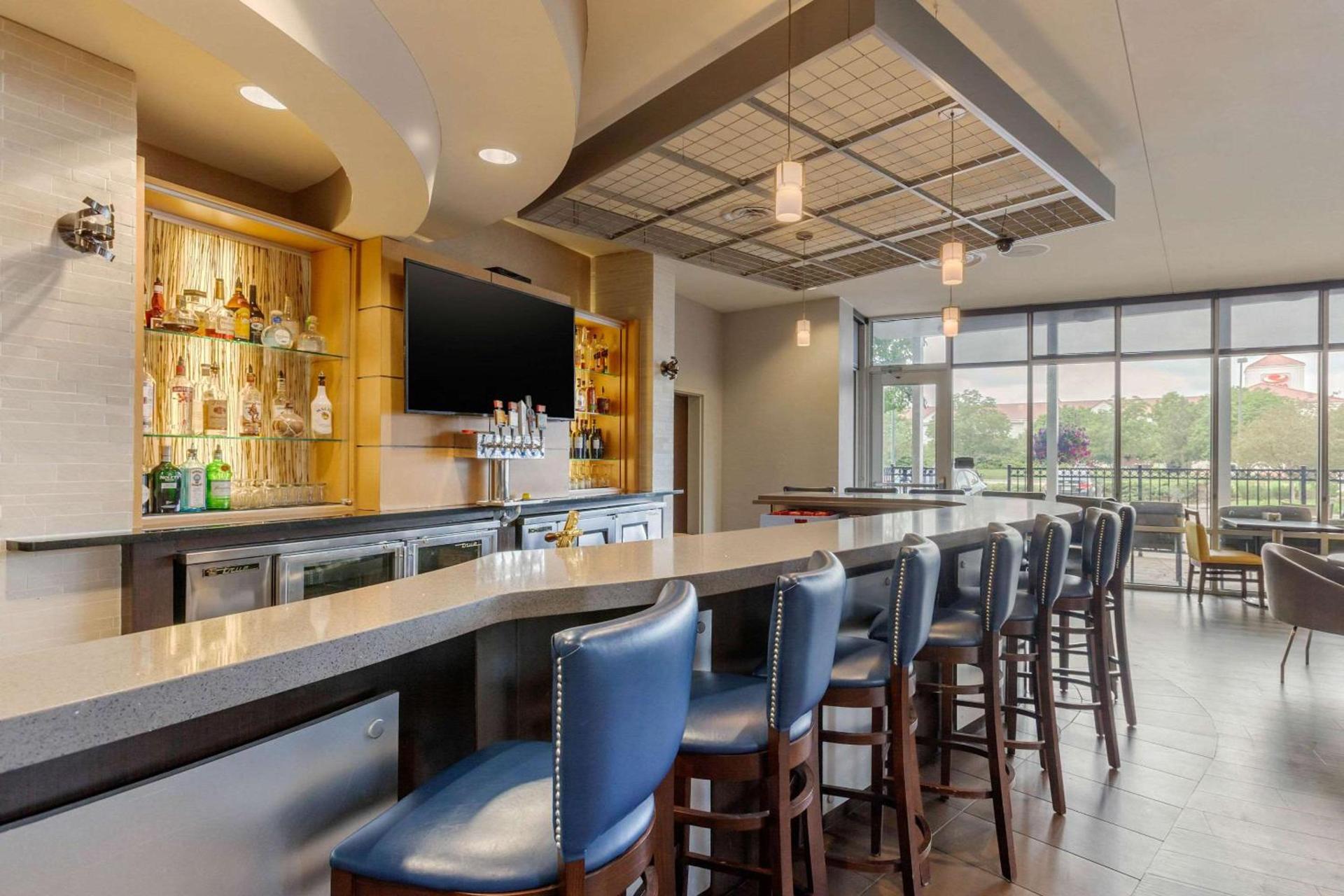 Cambria Hotel Denver International Airport photo 46