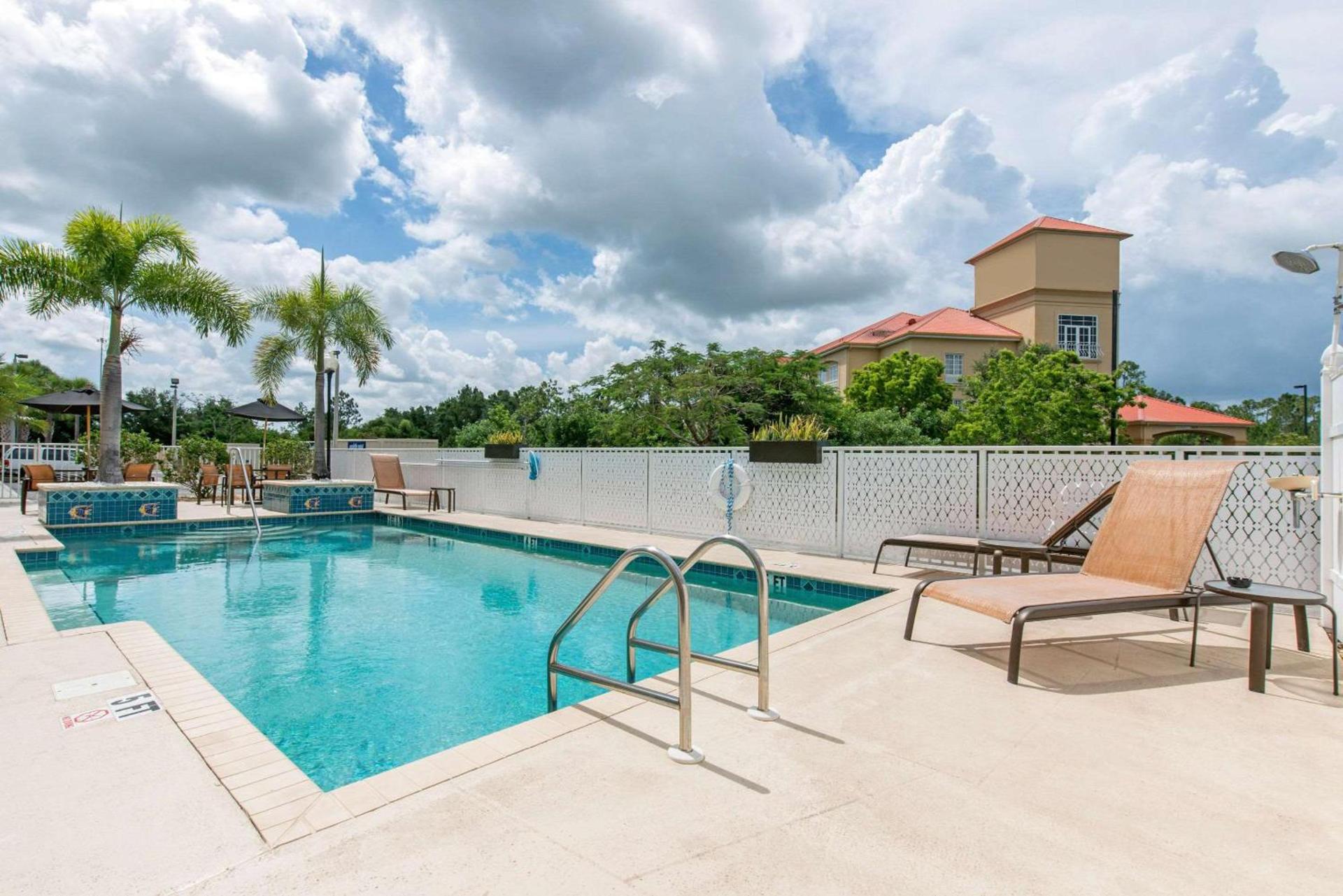 Sleep Inn & Suites Port Charlotte-Punta Gorda photo 19
