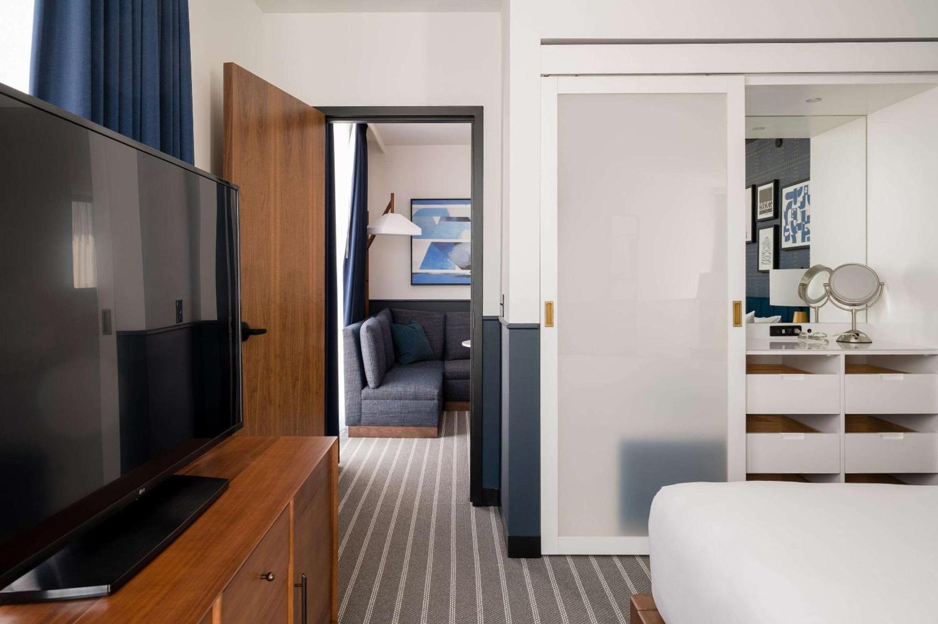 Cambria Hotel Boston Somerville photo 25