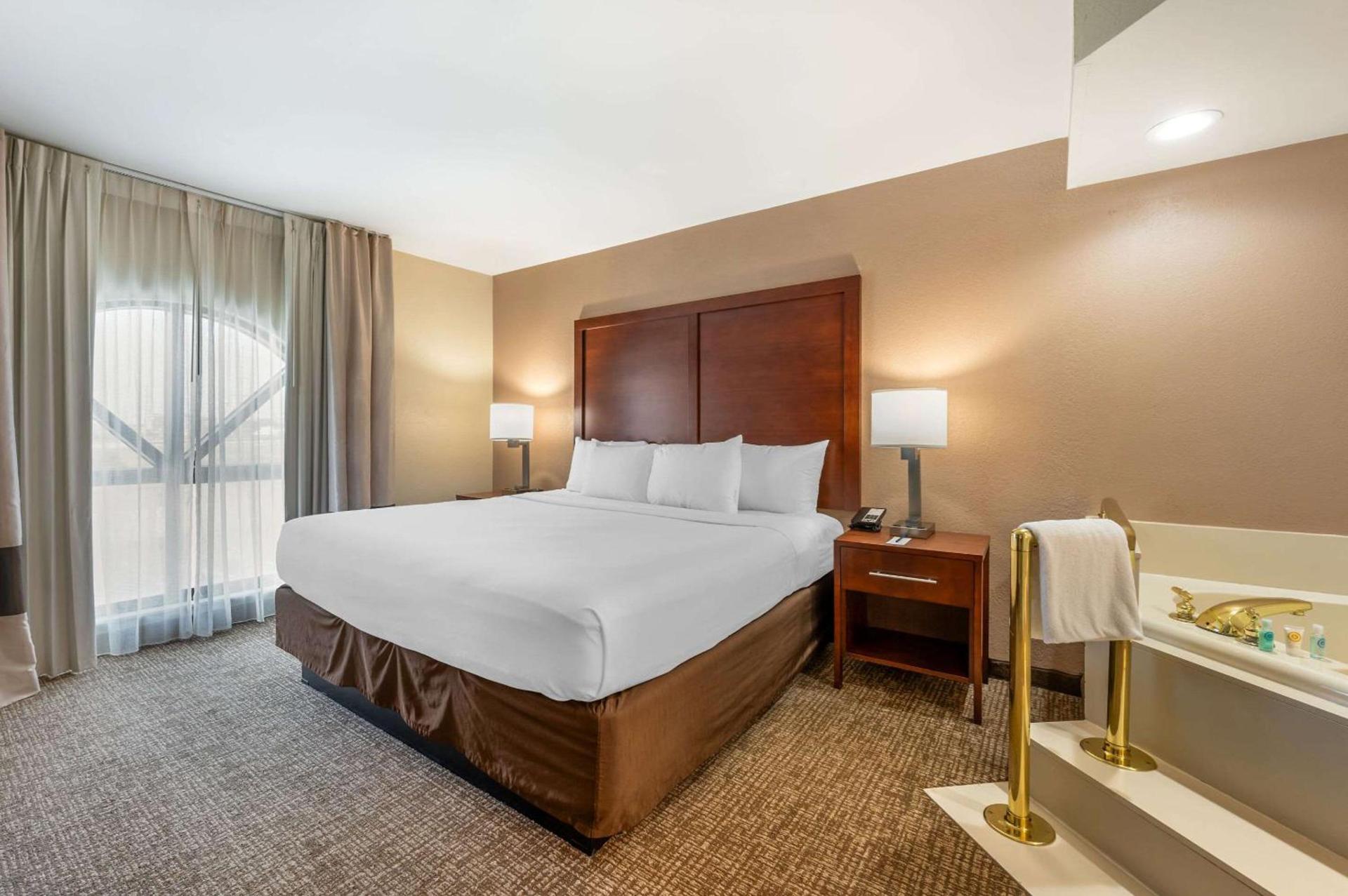 Comfort Inn Lafayette I-65 photo 12