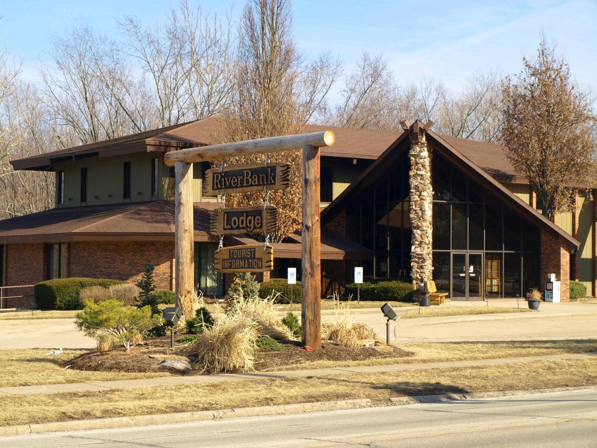 RiverBank Lodge photo 1