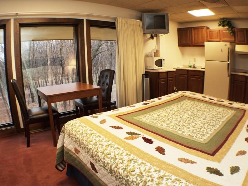 RiverBank Lodge photo 26