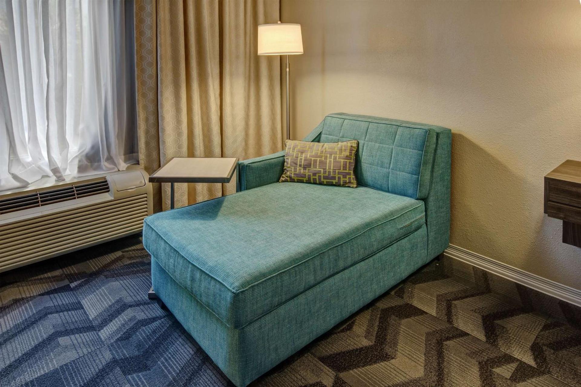 Hampton Inn & Suites Clermont photo 12