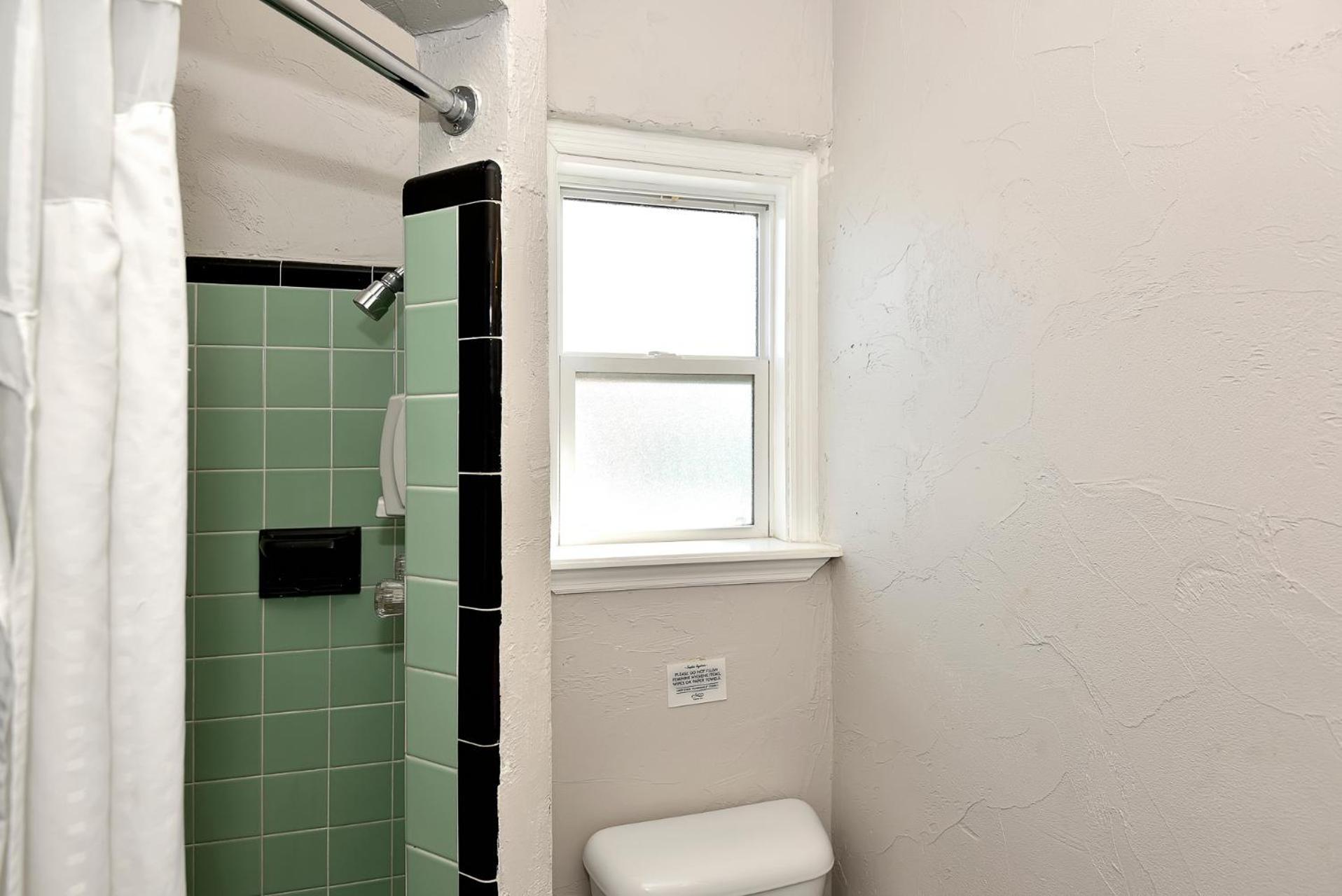 Shoreline Suites & Cabana Cottages – Beachfront photo 39
