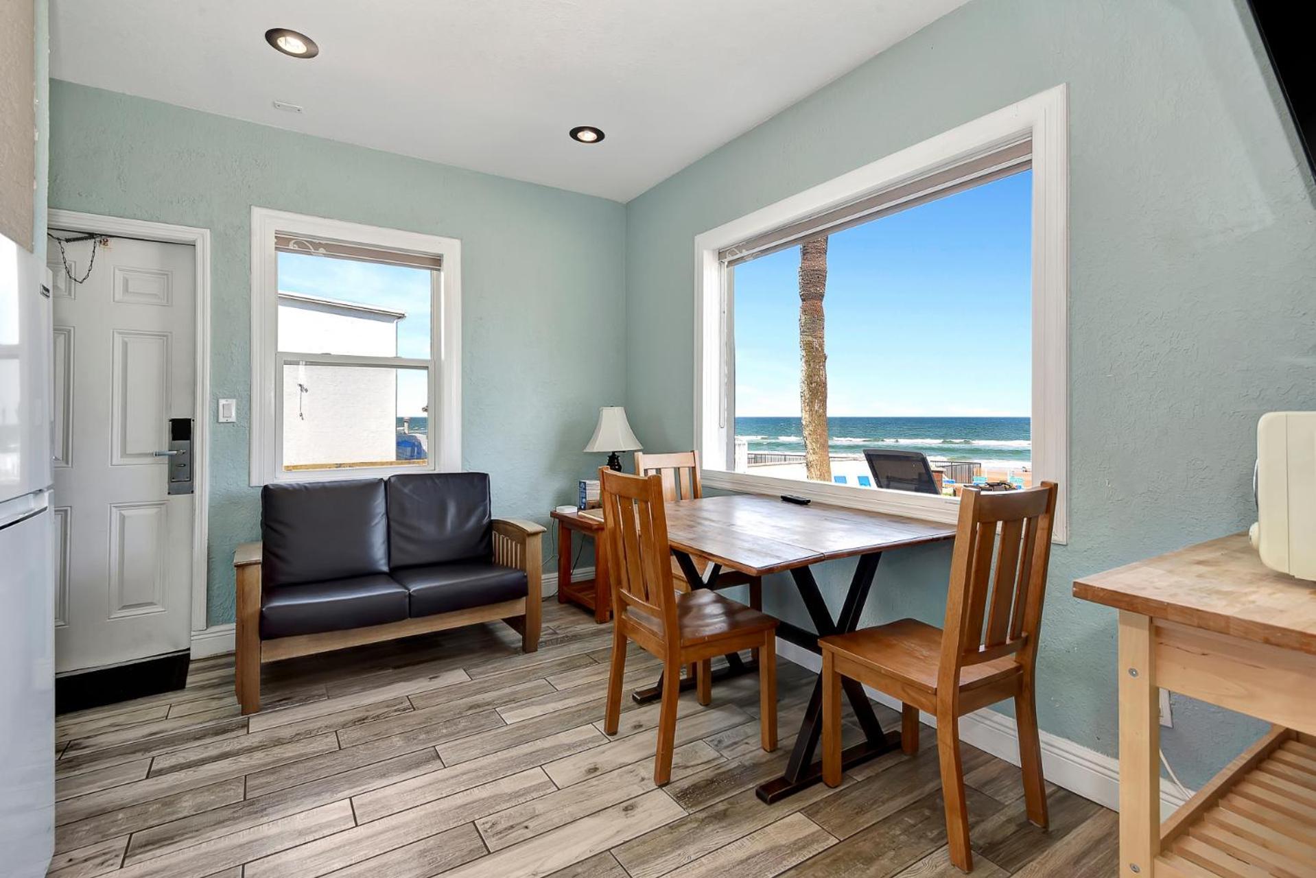 Shoreline Suites & Cabana Cottages – Beachfront photo 59