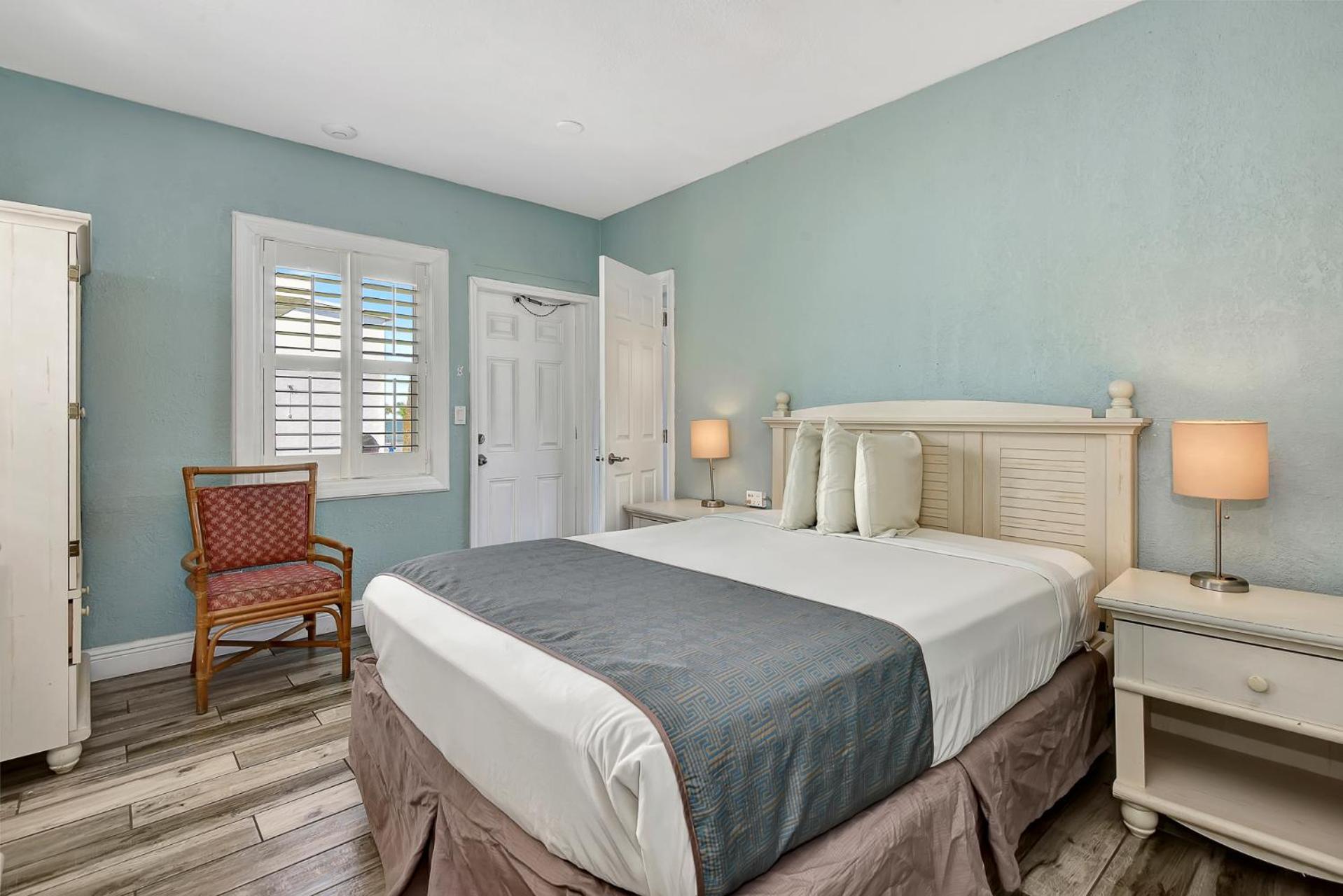Shoreline Suites & Cabana Cottages – Beachfront photo 62