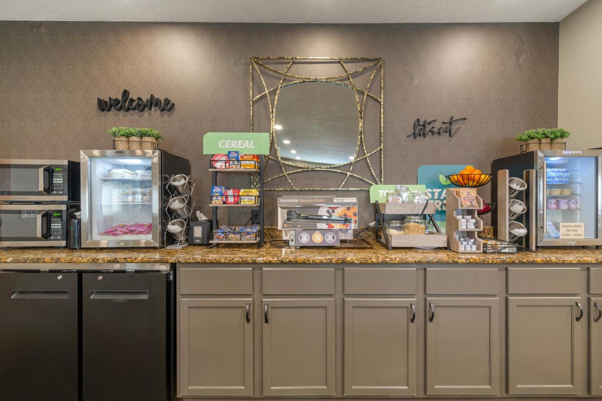 EverSpring Suites photo 28