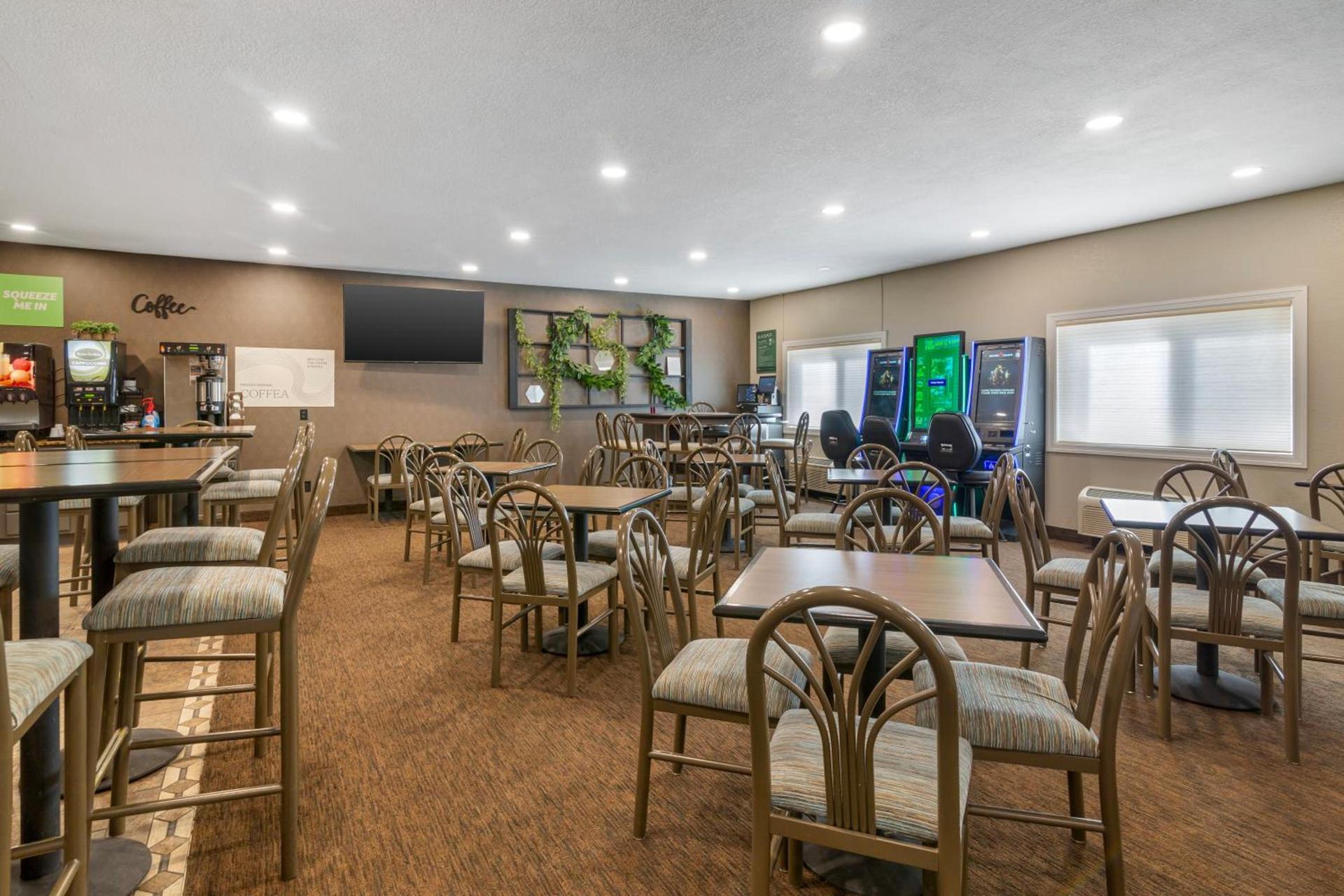EverSpring Suites photo 27