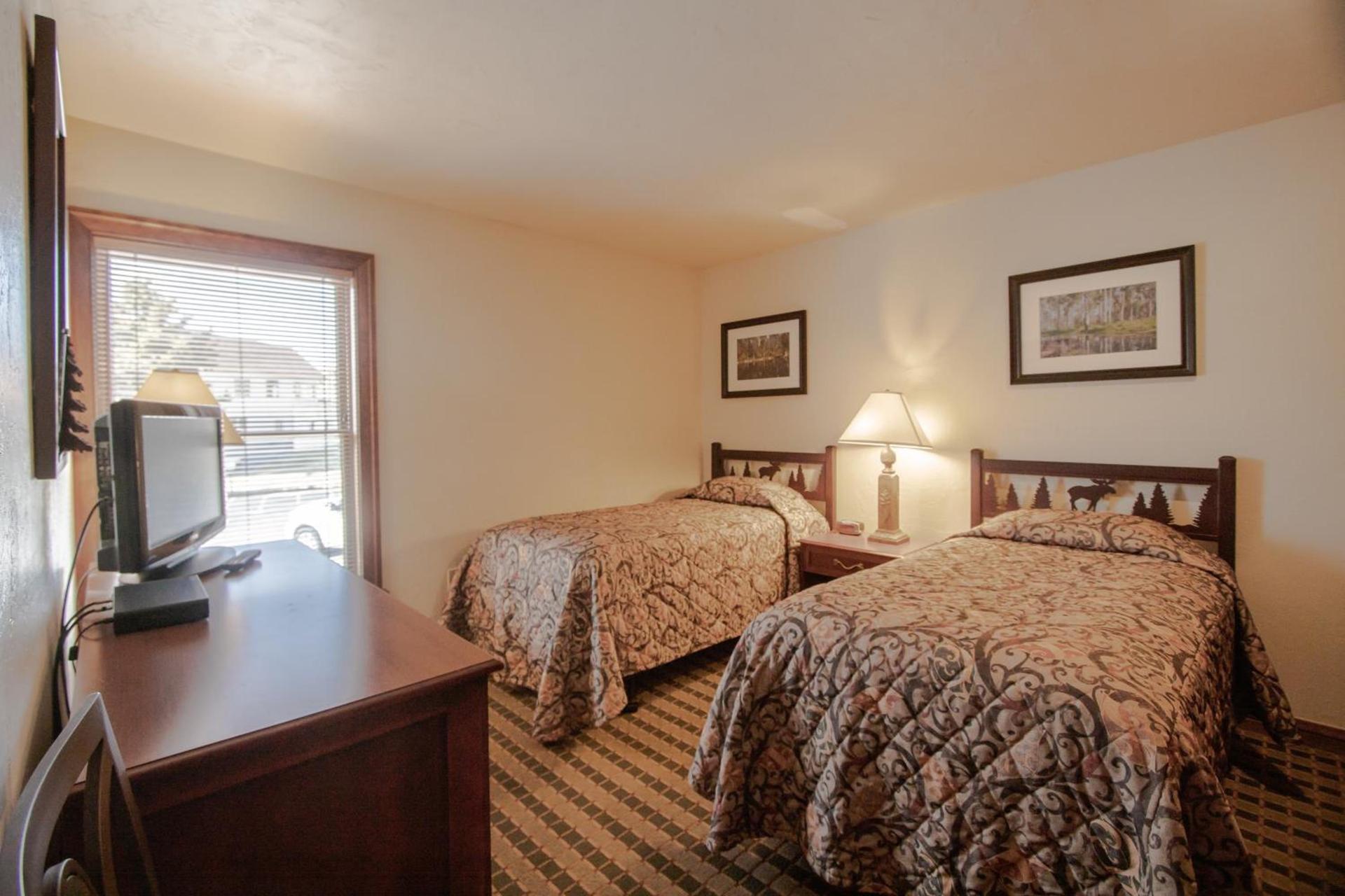 Sunburst Condominiums photo 22