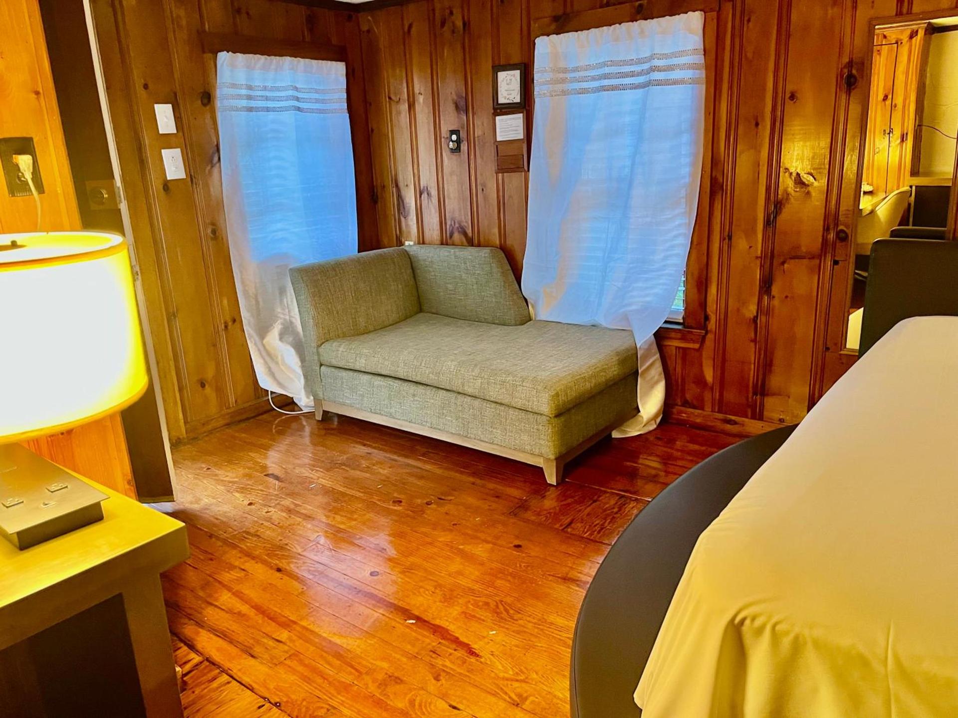 White Mountain Cottages photo 15