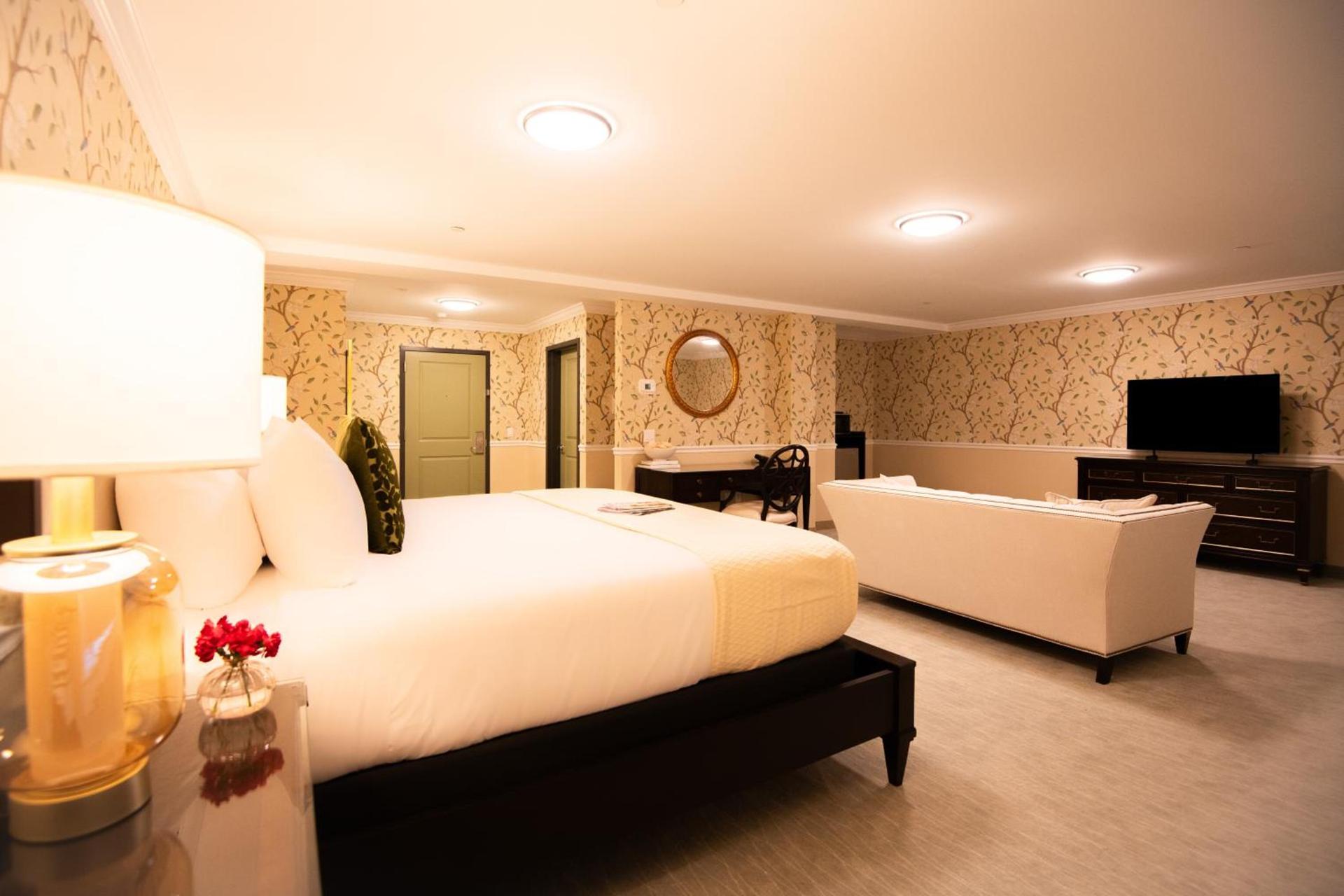 The Pathmaker Hotel photo 37