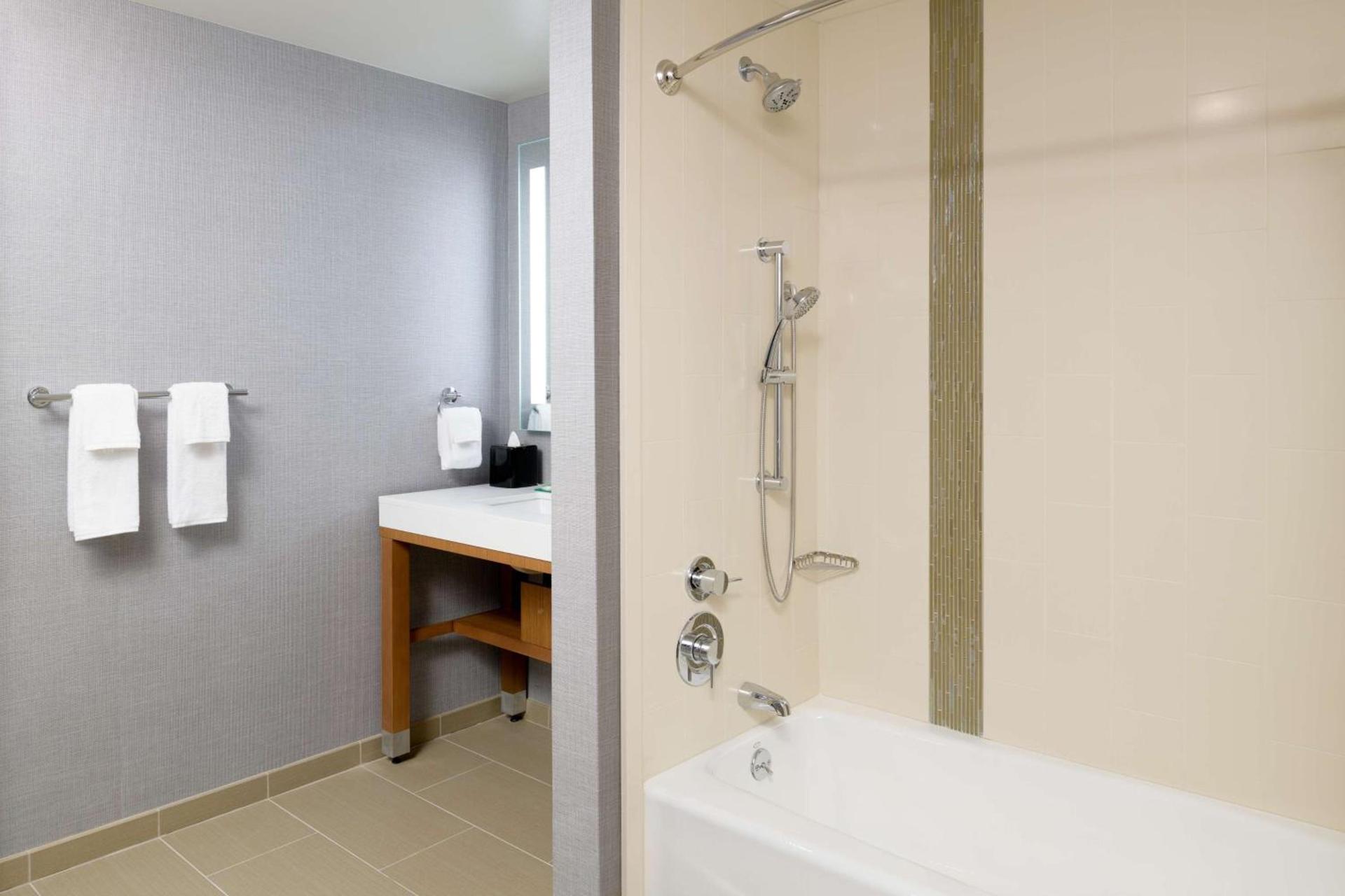 Hyatt Place Pasadena photo 36