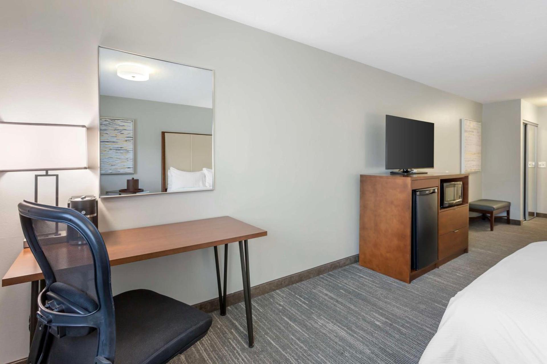 Best Western PLUS Cotton Tree Inn photo 18