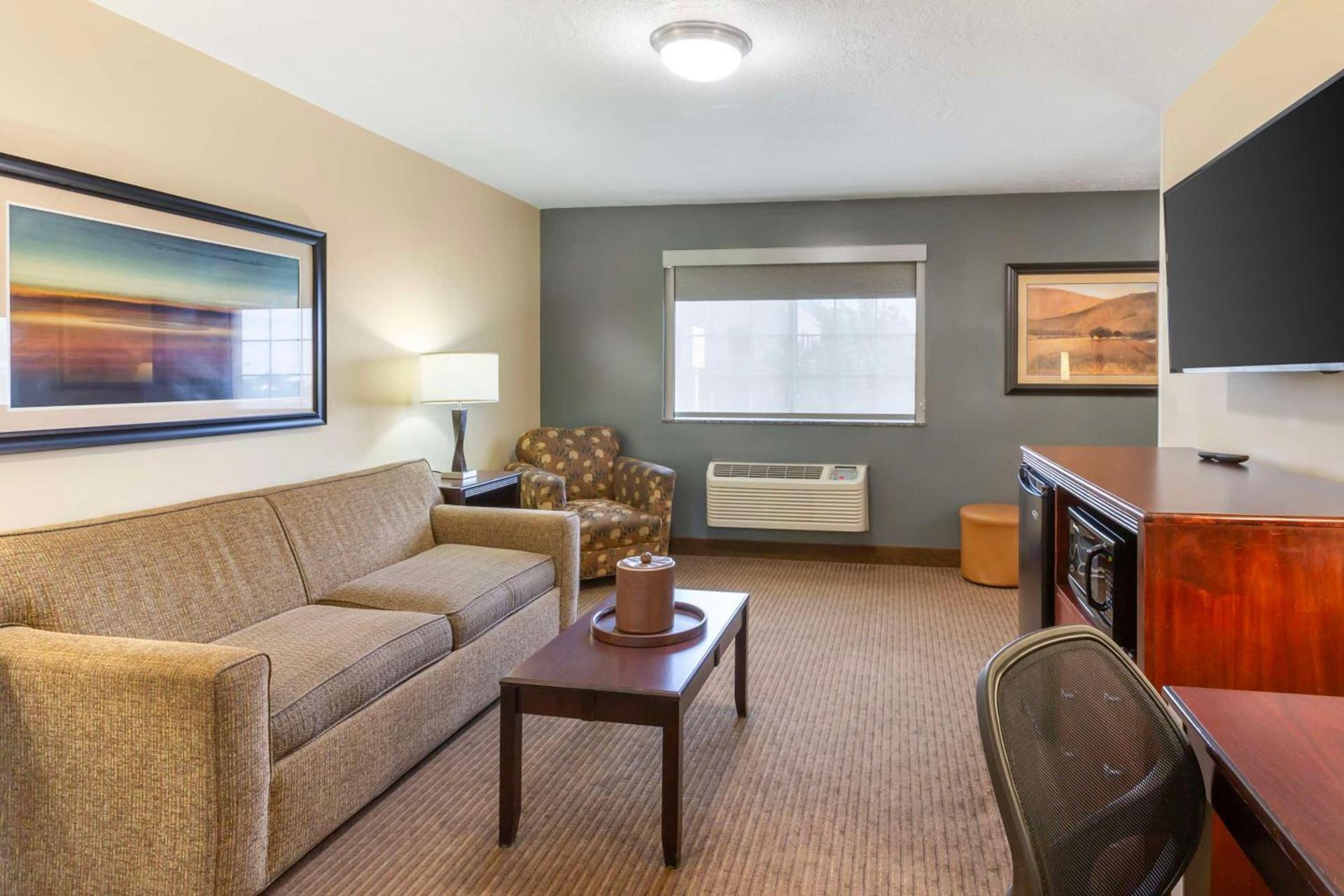 Best Western PLUS Cotton Tree Inn photo 25