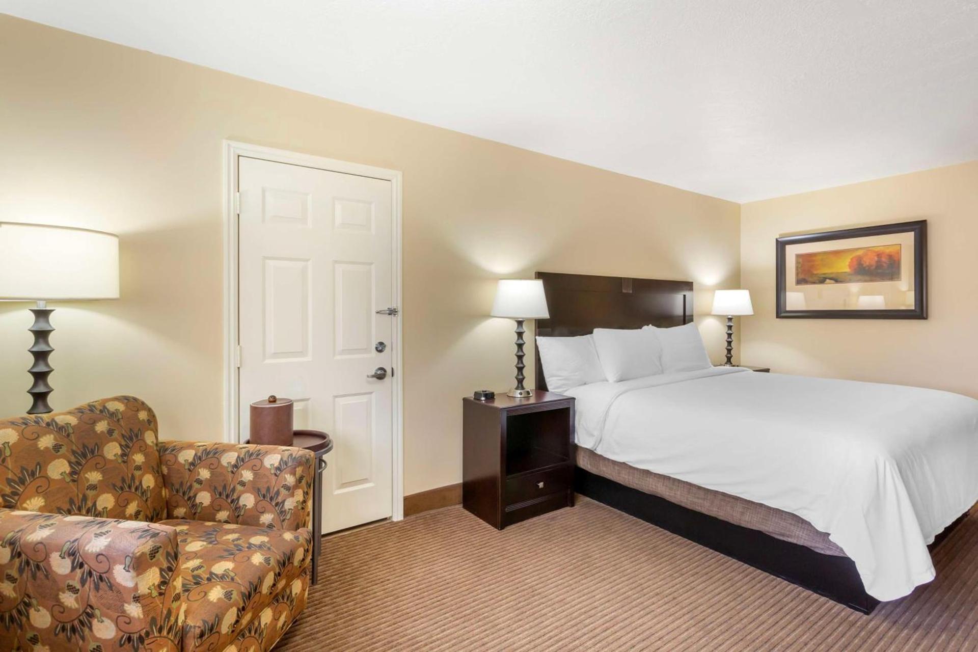 Best Western PLUS Cotton Tree Inn photo 26