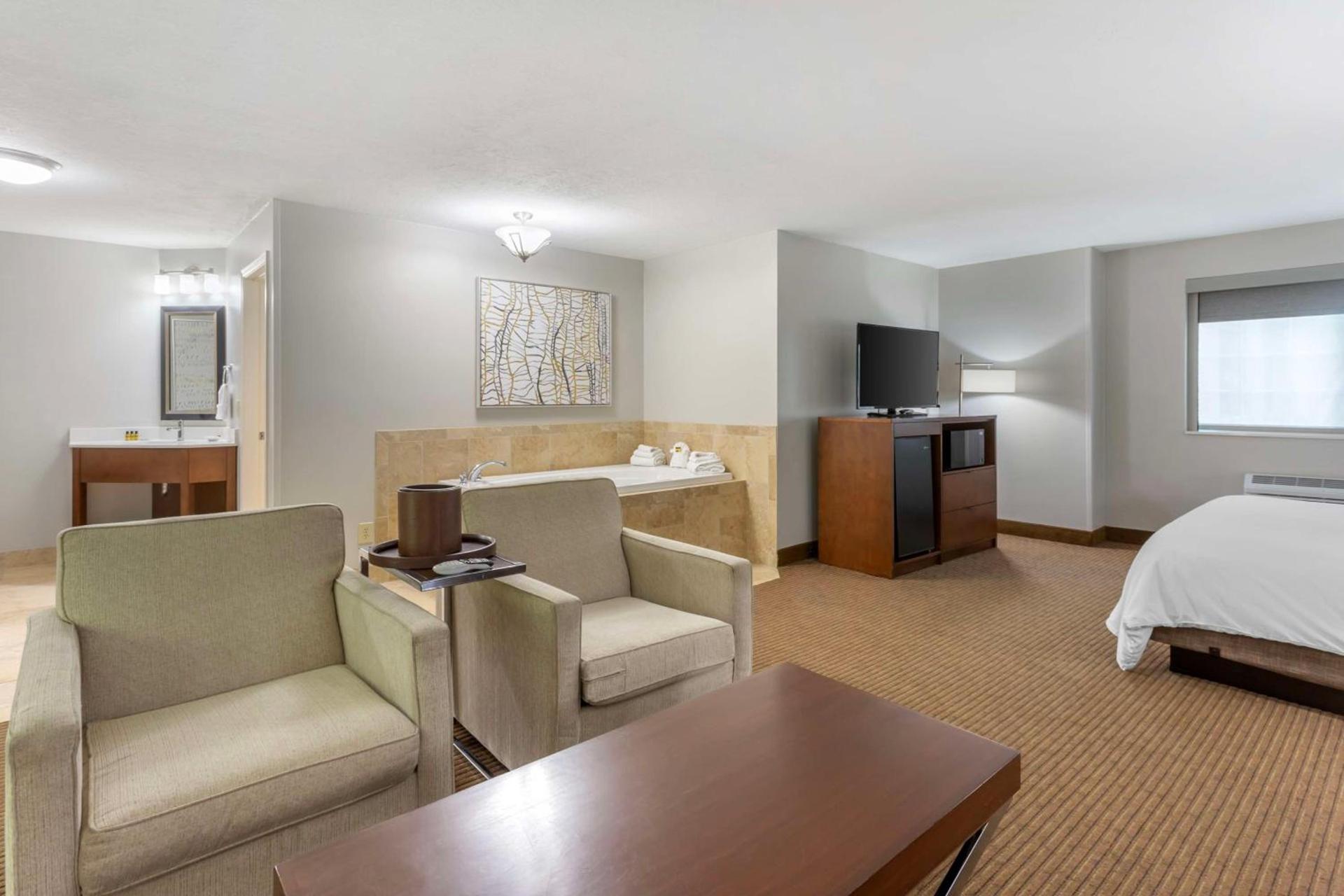Best Western PLUS Cotton Tree Inn photo 36