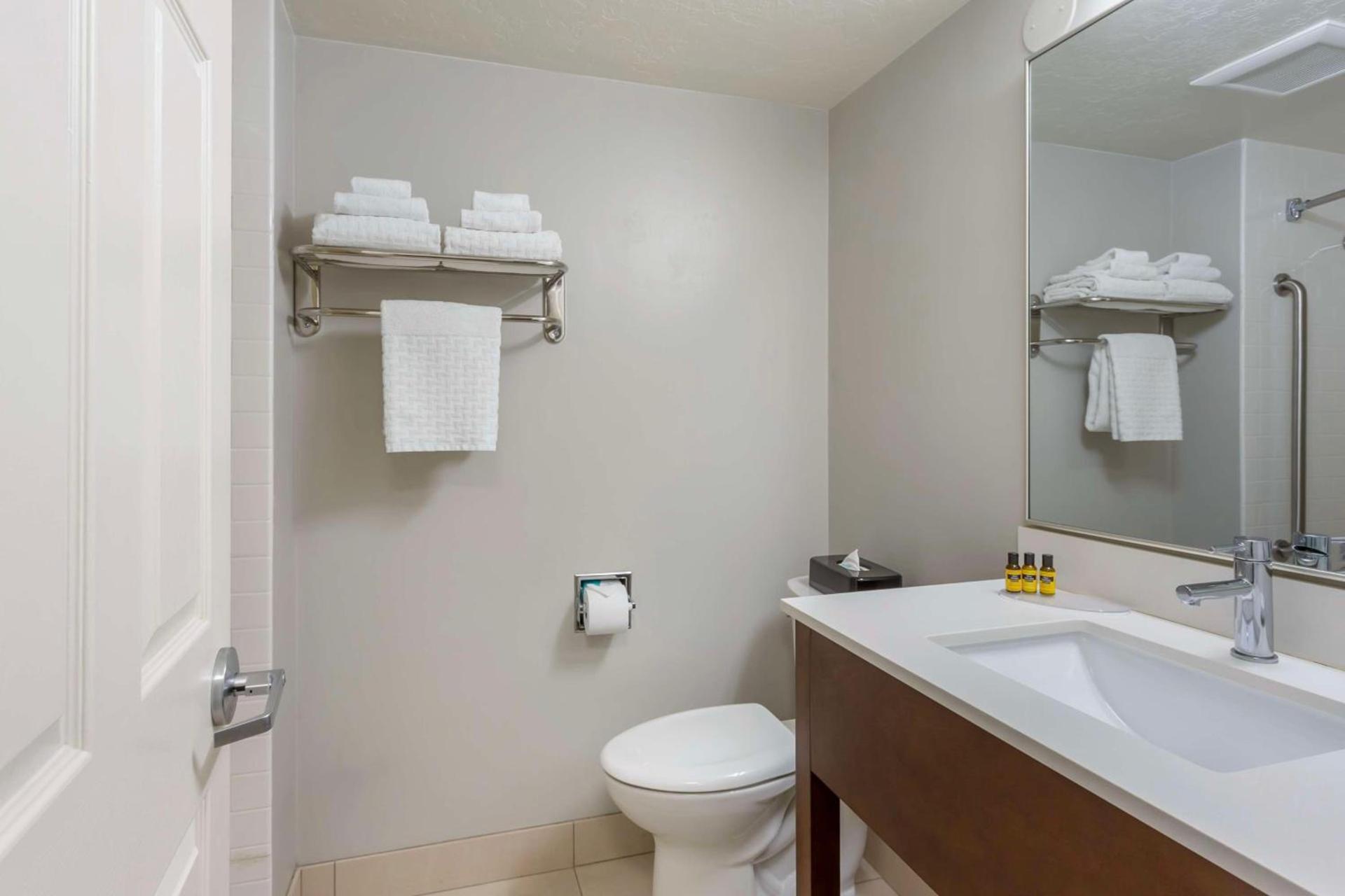 Best Western PLUS Cotton Tree Inn photo 38