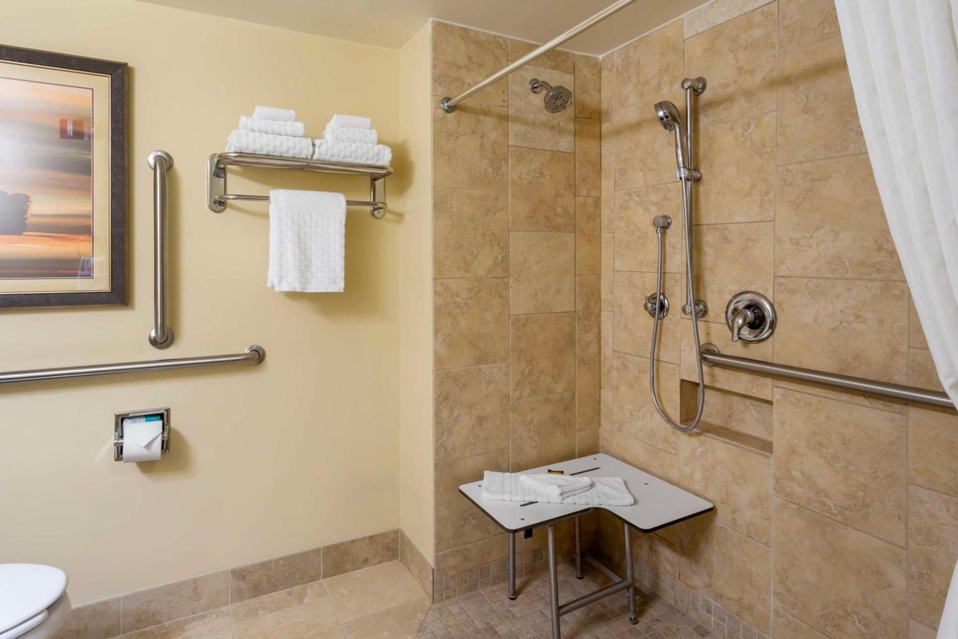 Best Western PLUS Cotton Tree Inn photo 41