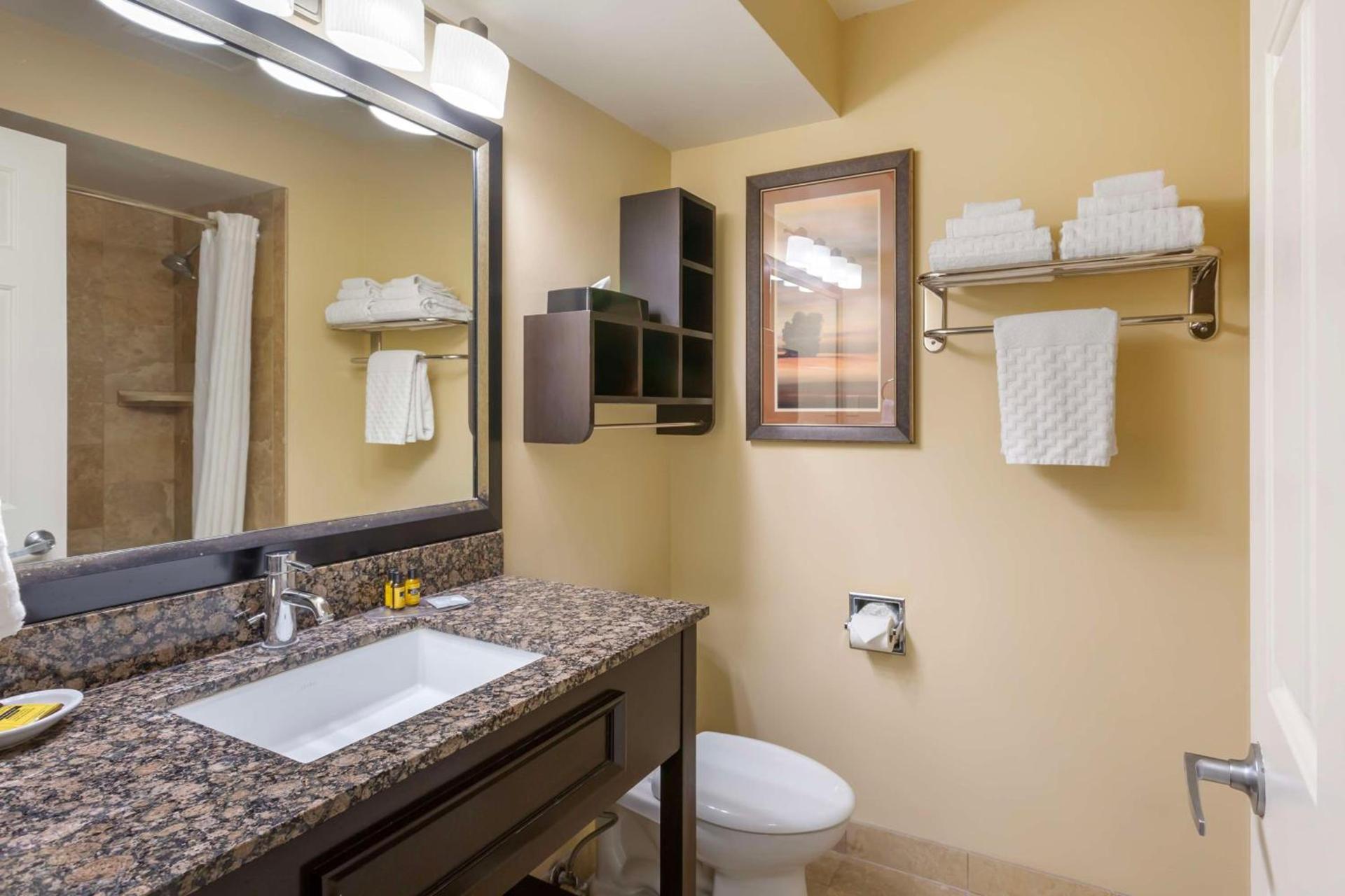 Best Western PLUS Cotton Tree Inn photo 42