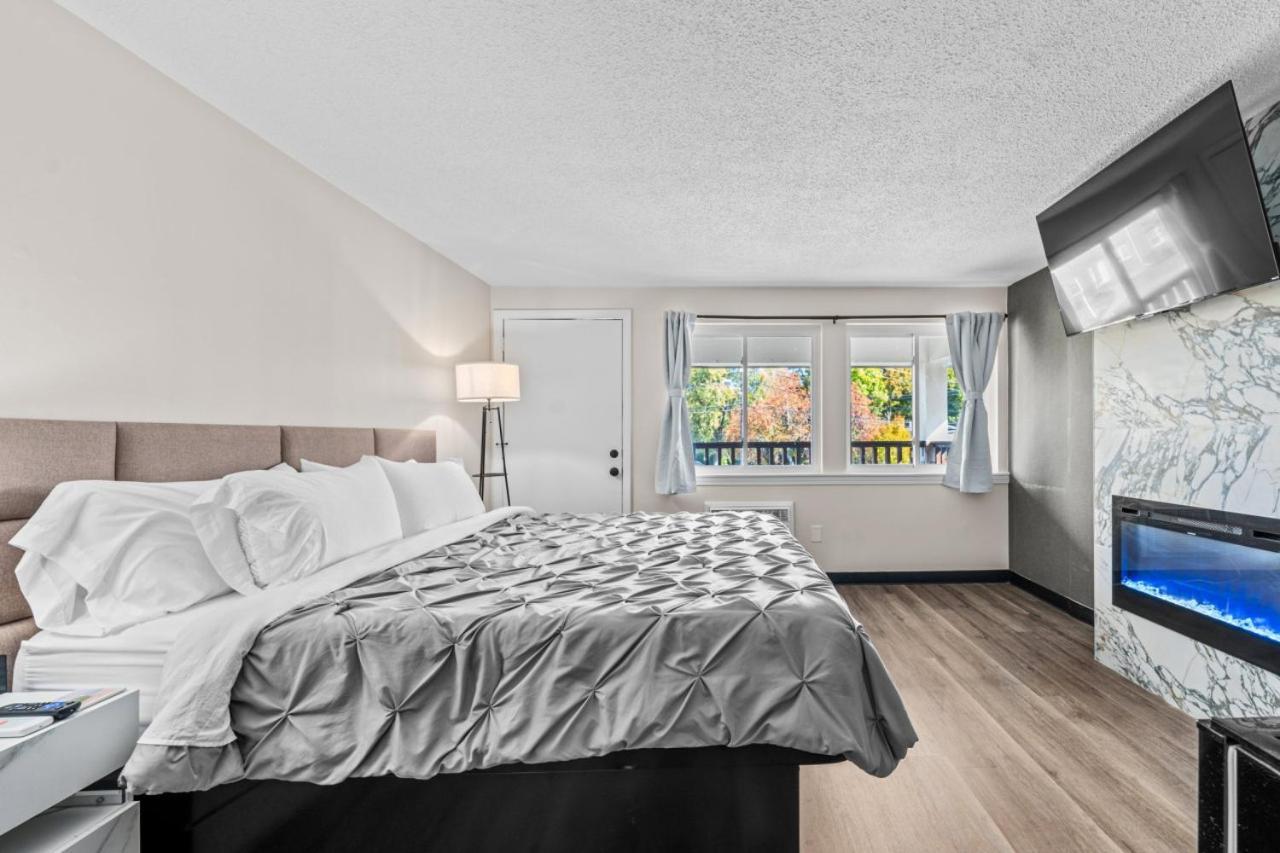 King Bed in Lux Boutique Hotel photo 44