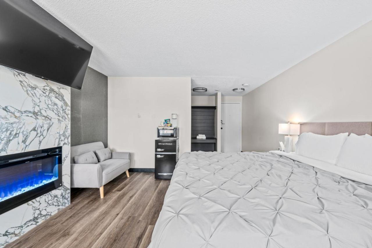King Bed in Lux Boutique Hotel photo 43