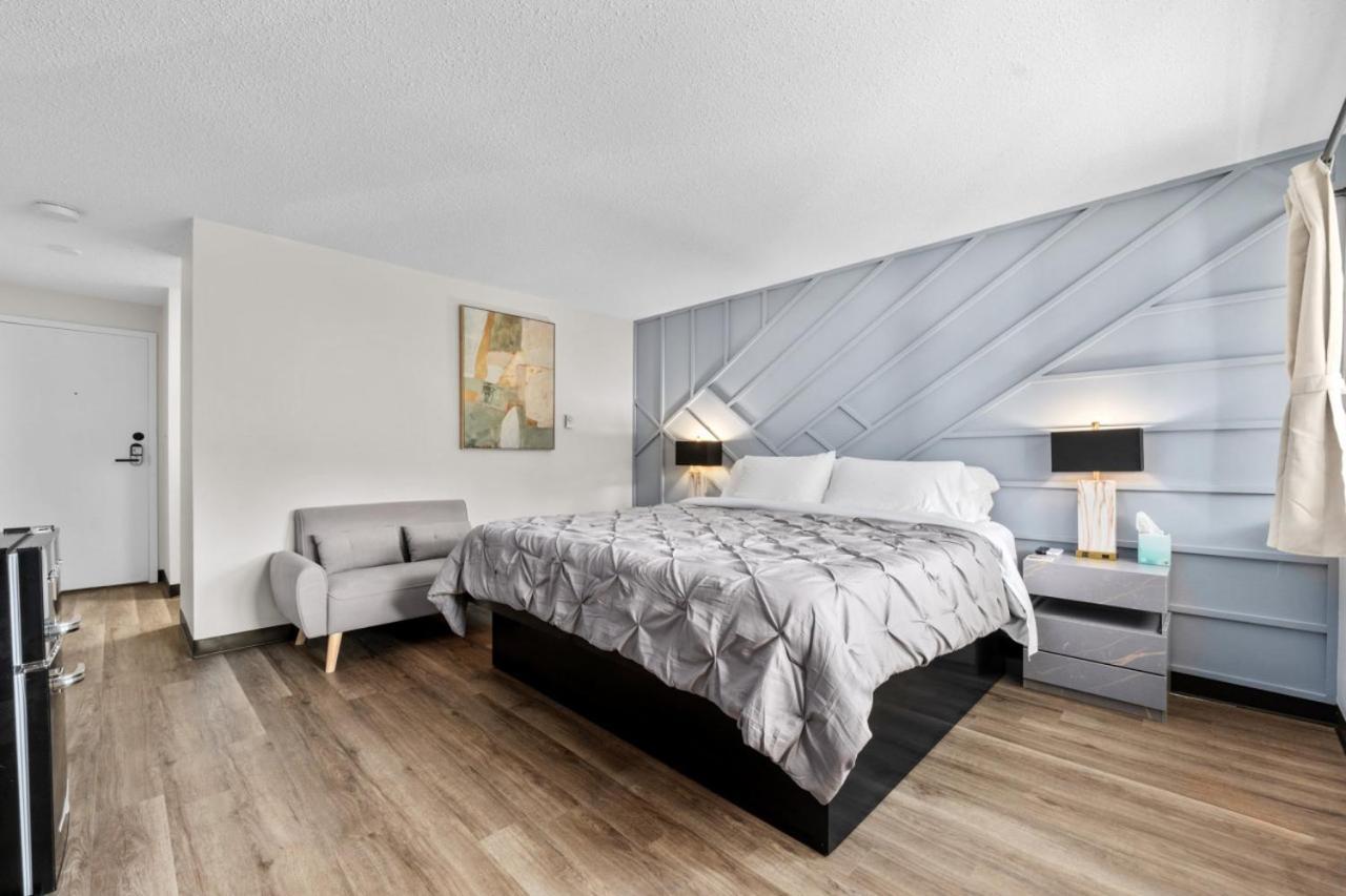 King Bed in Lux Boutique Hotel photo 31
