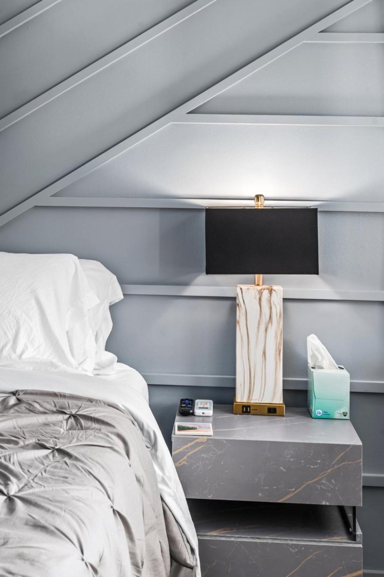 King Bed in Lux Boutique Hotel photo 29