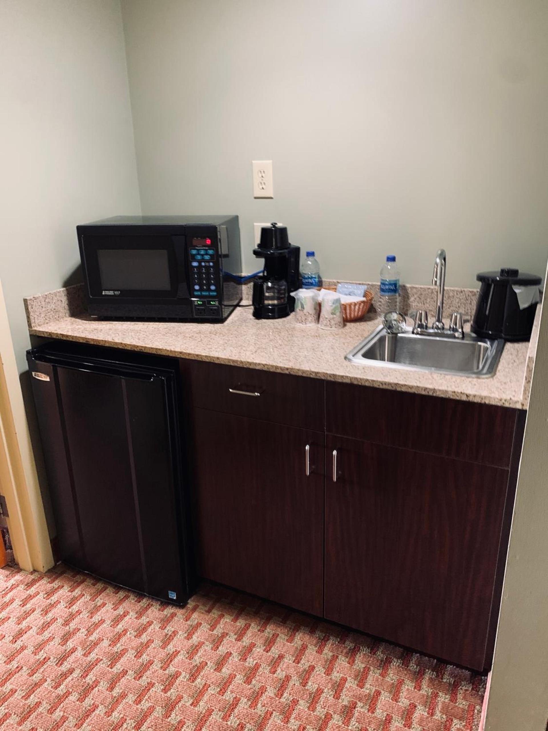 Euro-Suites Hotel photo 10