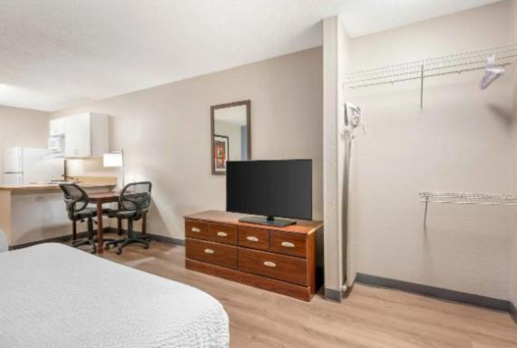 Extended Stay America Suites - Fort Wayne - South photo 18